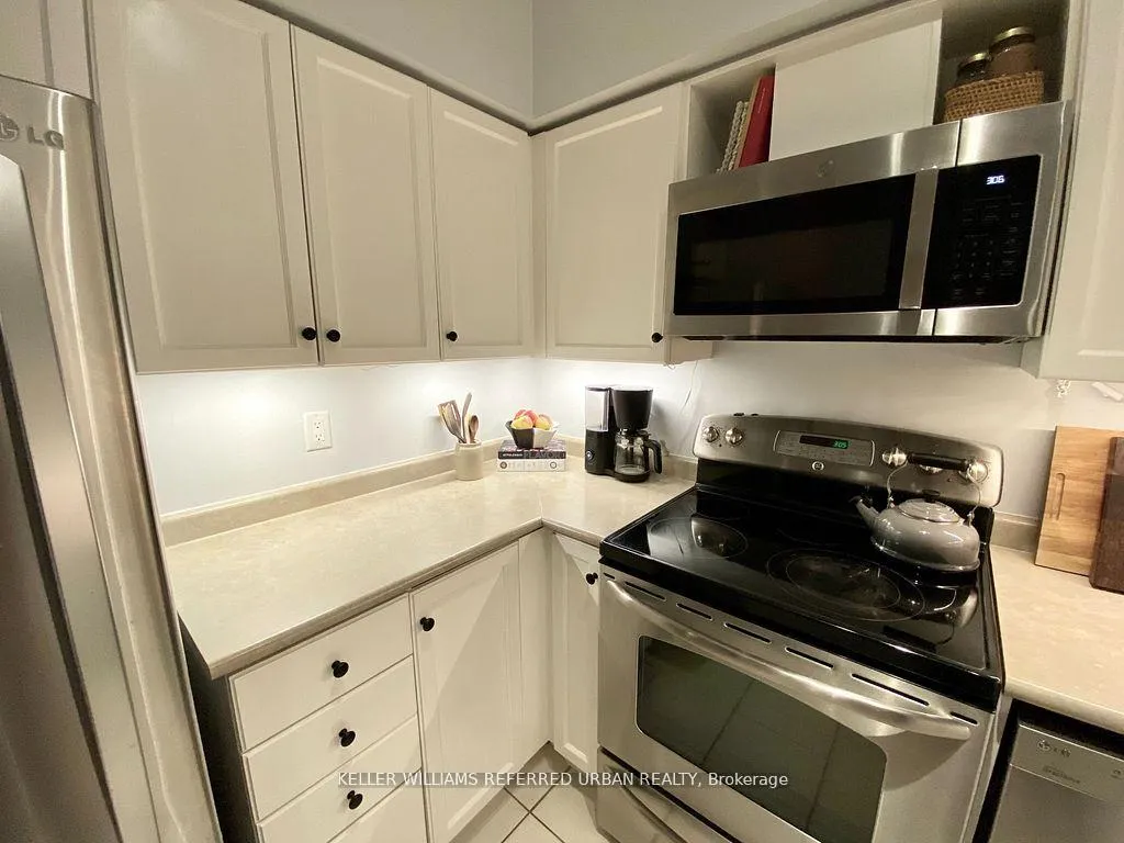 Photo 7 of Unit 805, 115 Richmond Street E, Toronto, Church-Yonge Corridor — HOMEH