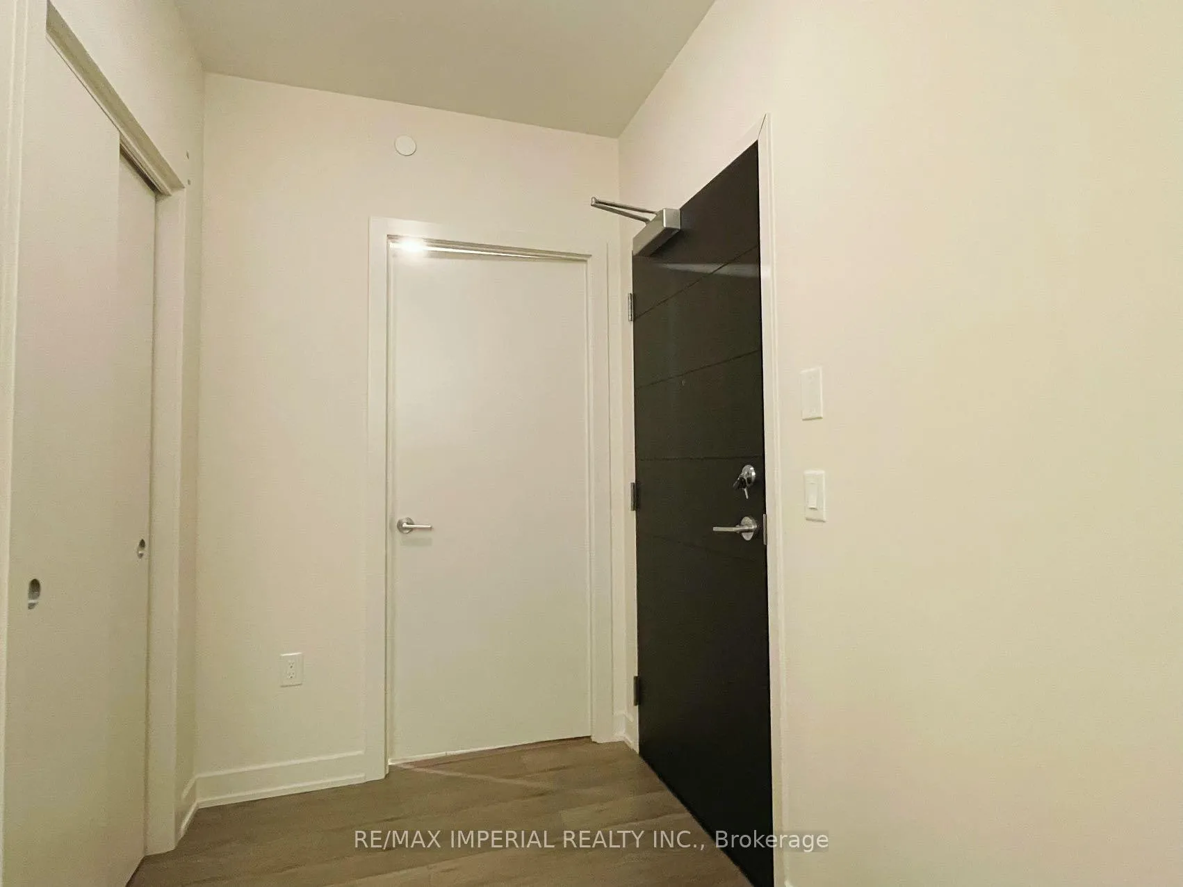 Photo 6 of Unit 808, 212 King William Street, Hamilton, Beasley — HOMEH
