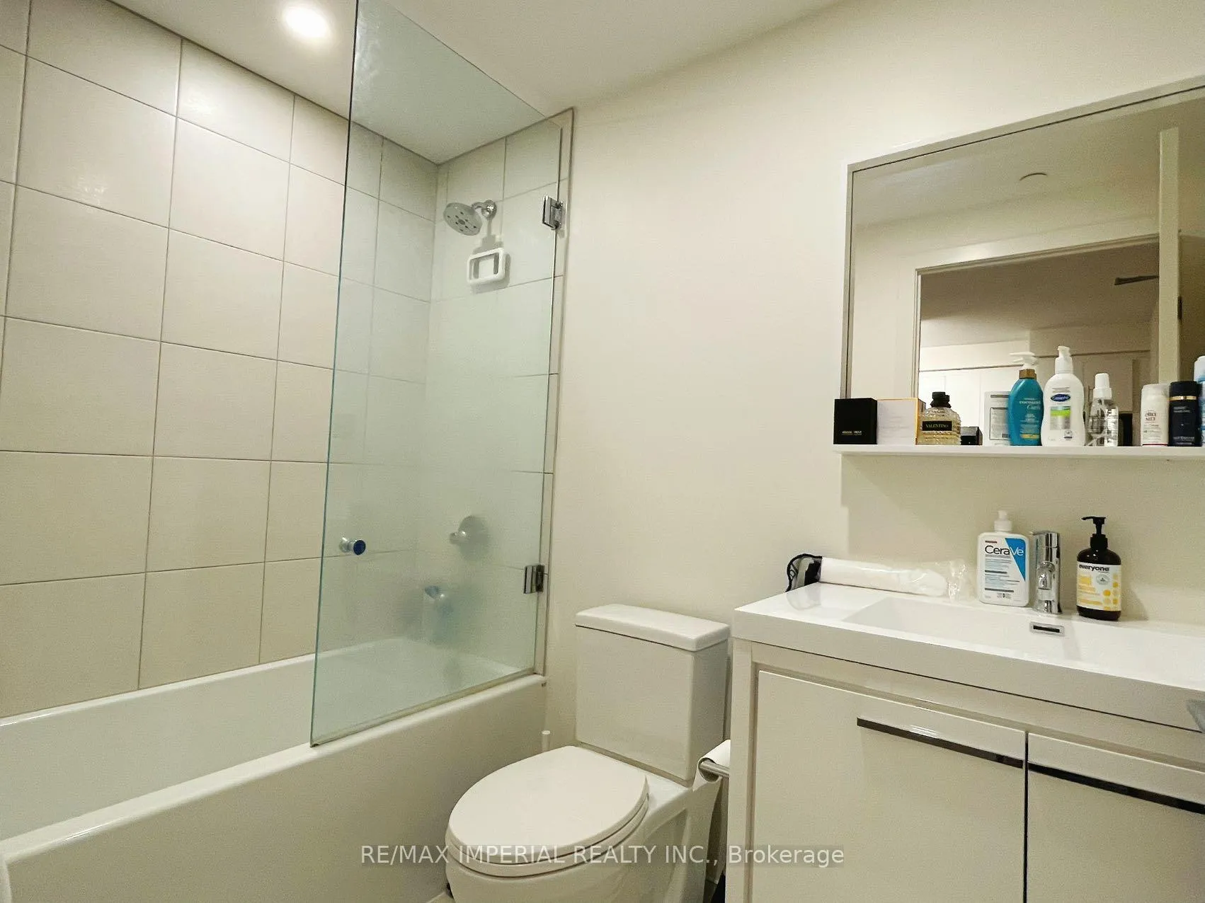 Photo 10 of Unit 808, 212 King William Street, Hamilton, Beasley — HOMEH