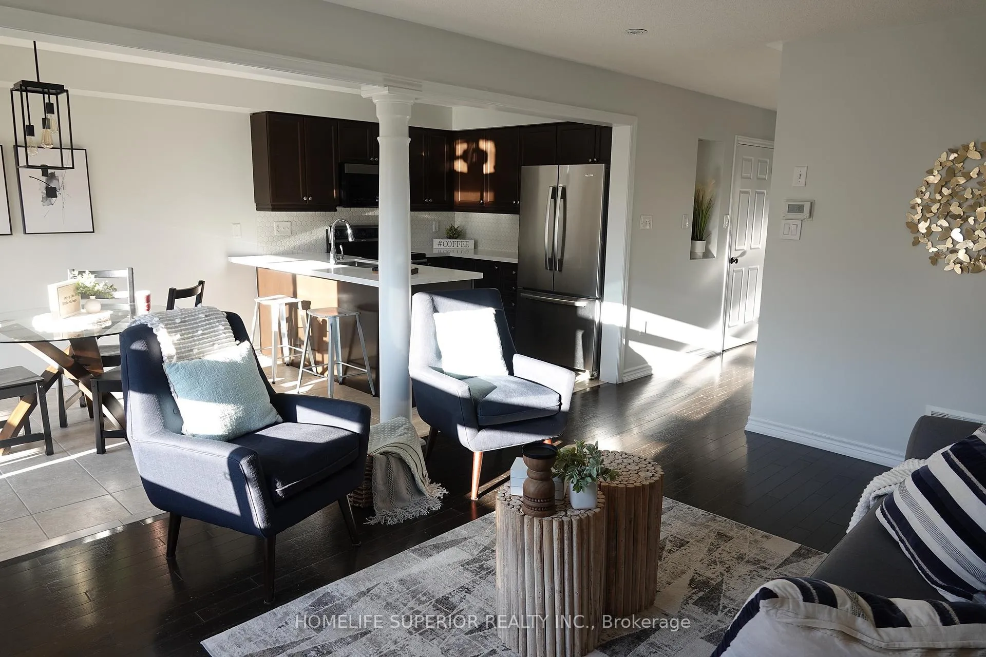Photo 7 of 23 Laprade Square, Clarington, Bowmanville — HOMEH