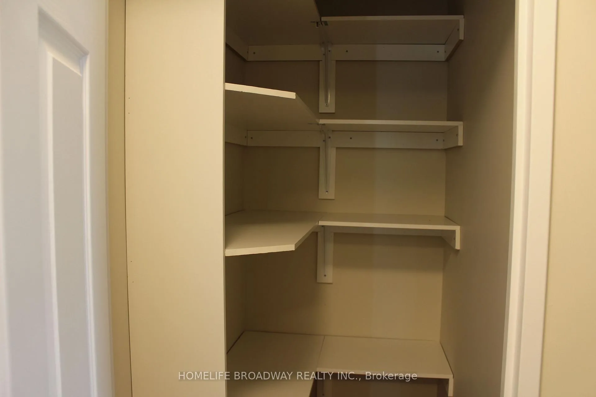 Photo 13 of Unit 604, 7825 Bayview Avenue, Markham, Aileen-Willowbrook — HOMEH
