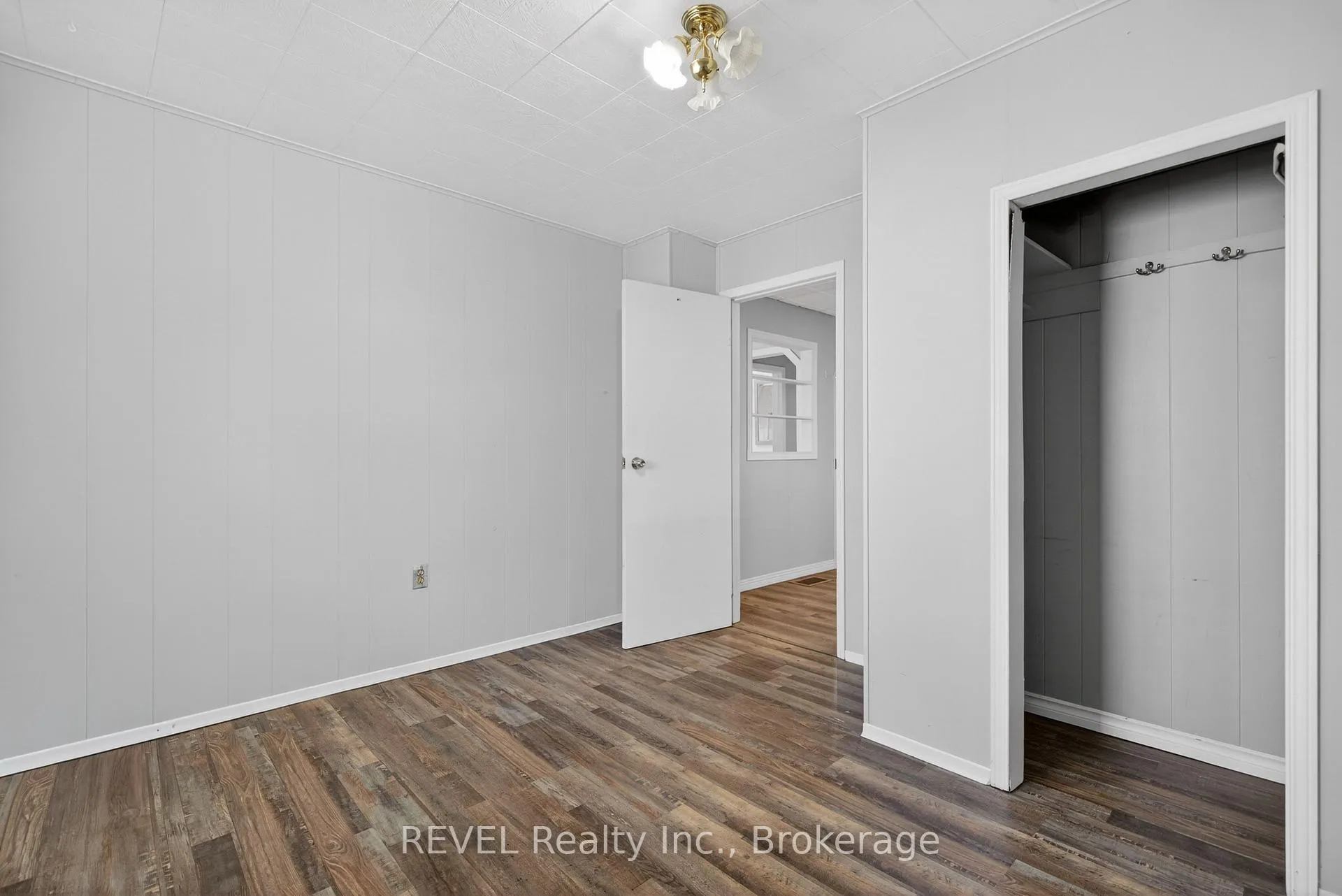 Photo 18 of 15 Vera Street, St. Catharines, Western Hill — HOMEH