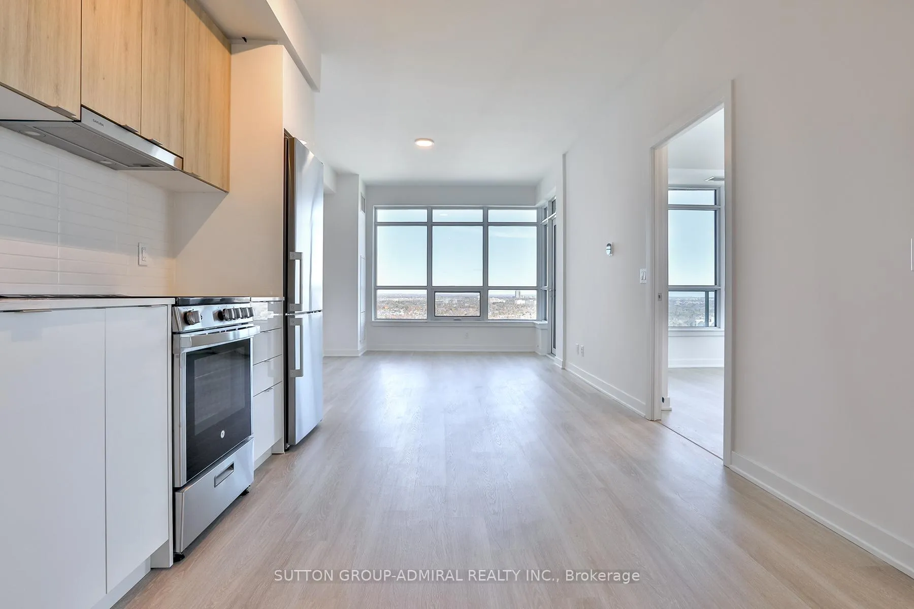 Photo 4 of Unit 1810A, 30 Upper Mall Way, Vaughan, Brownridge — HOMEH