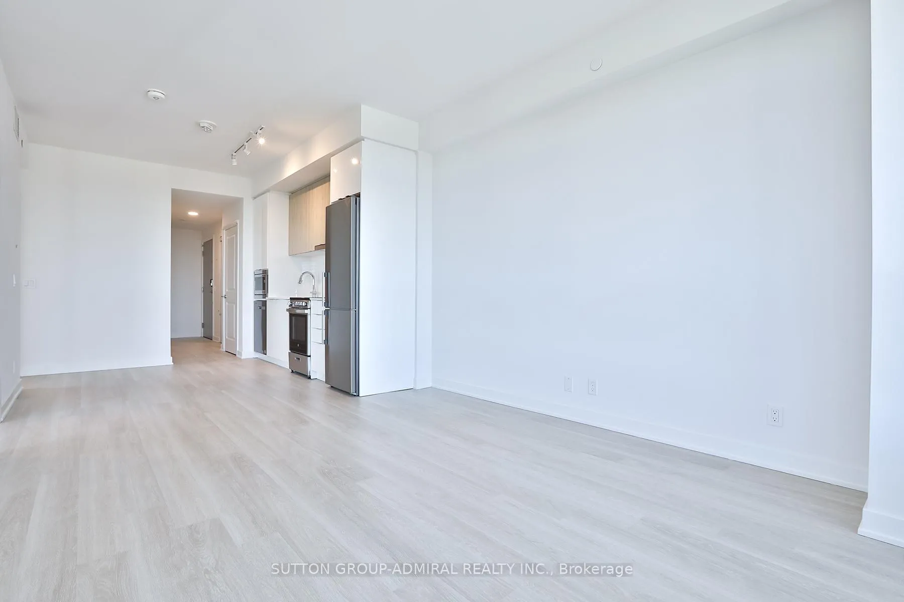 Photo 10 of Unit 1810A, 30 Upper Mall Way, Vaughan, Brownridge — HOMEH