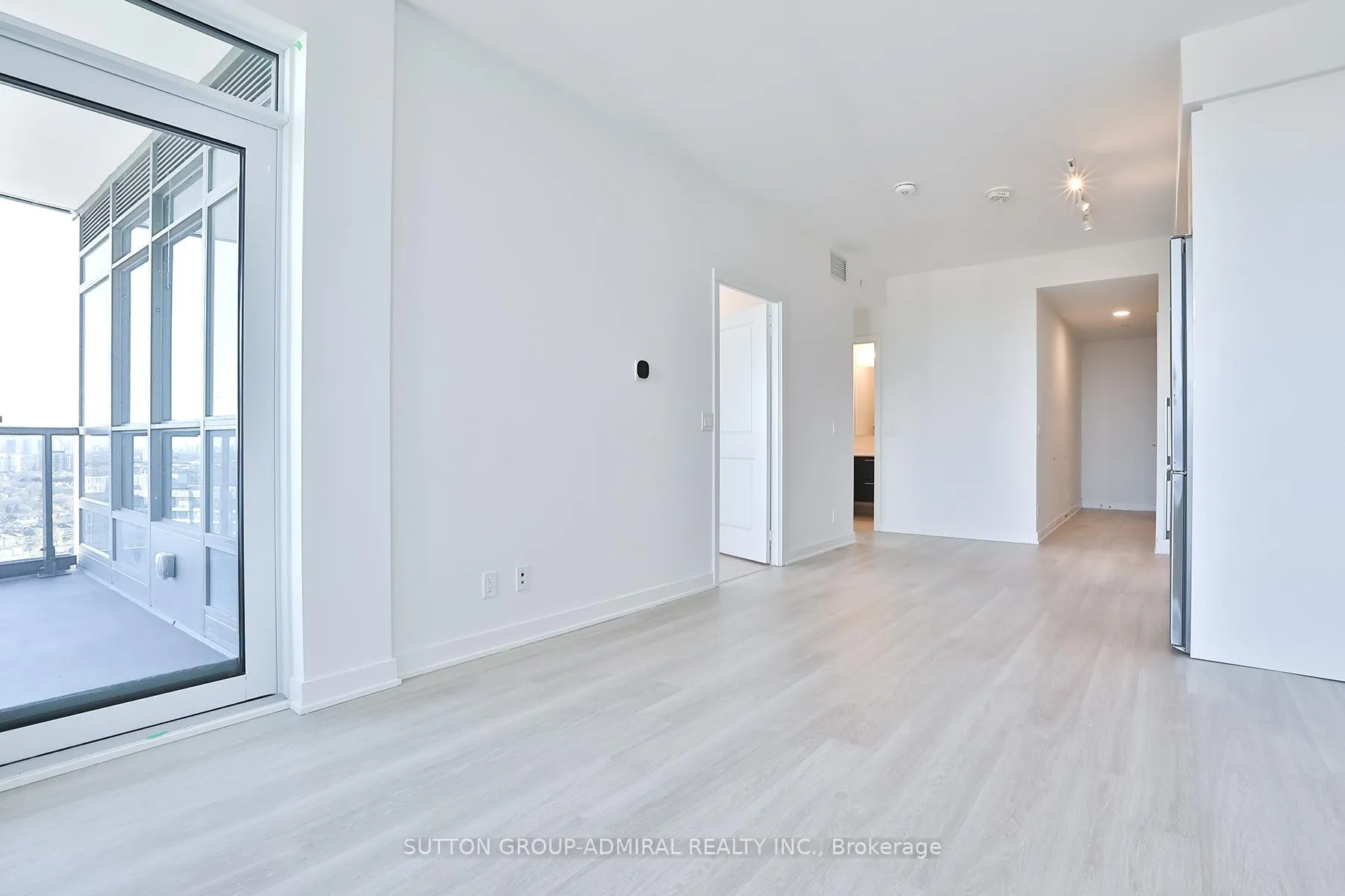 Photo 11 of Unit 1810A, 30 Upper Mall Way, Vaughan, Brownridge — HOMEH