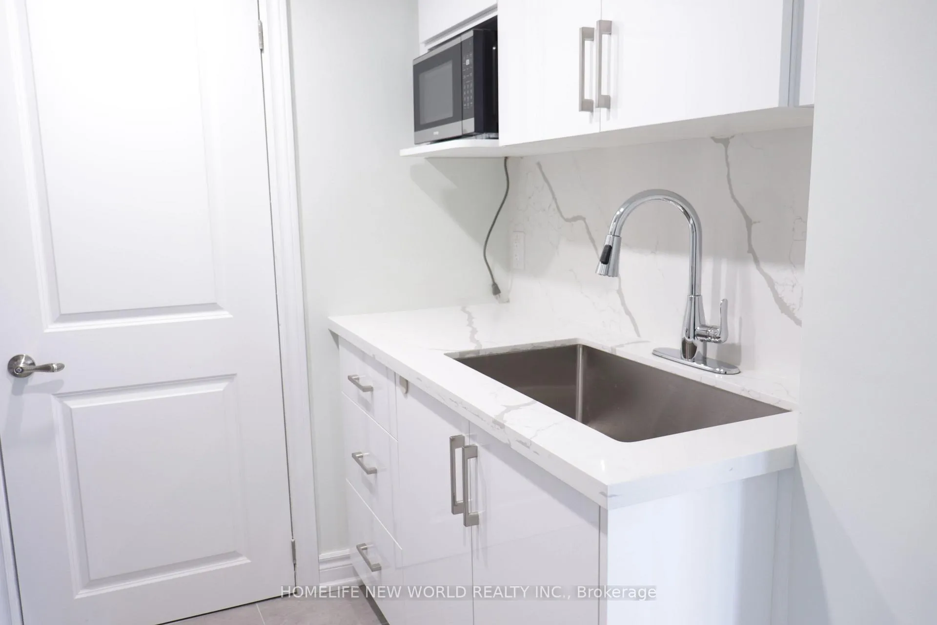 Photo 11 of Unit Unit 2, 291 Eulalie Avenue, Oshawa, Central — HOMEH