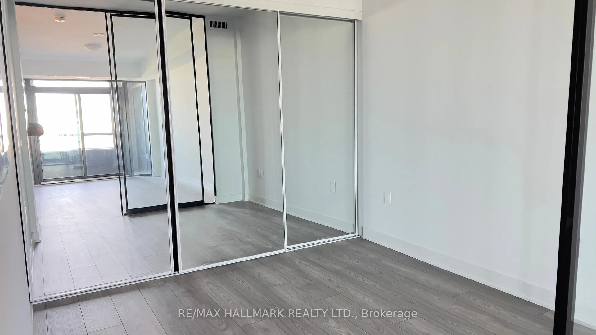 Photo 6 of Unit 1603, 2920 Hwy 7, Vaughan, Vaughan Corporate Centre — HOMEH