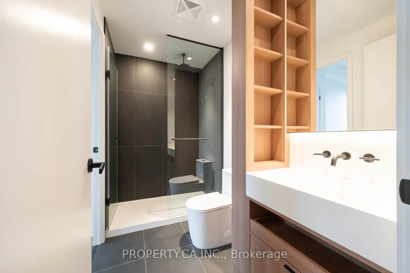 Photo 9 of Unit 4908, 55 Charles Street E, Toronto, Church-Yonge Corridor — HOMEH