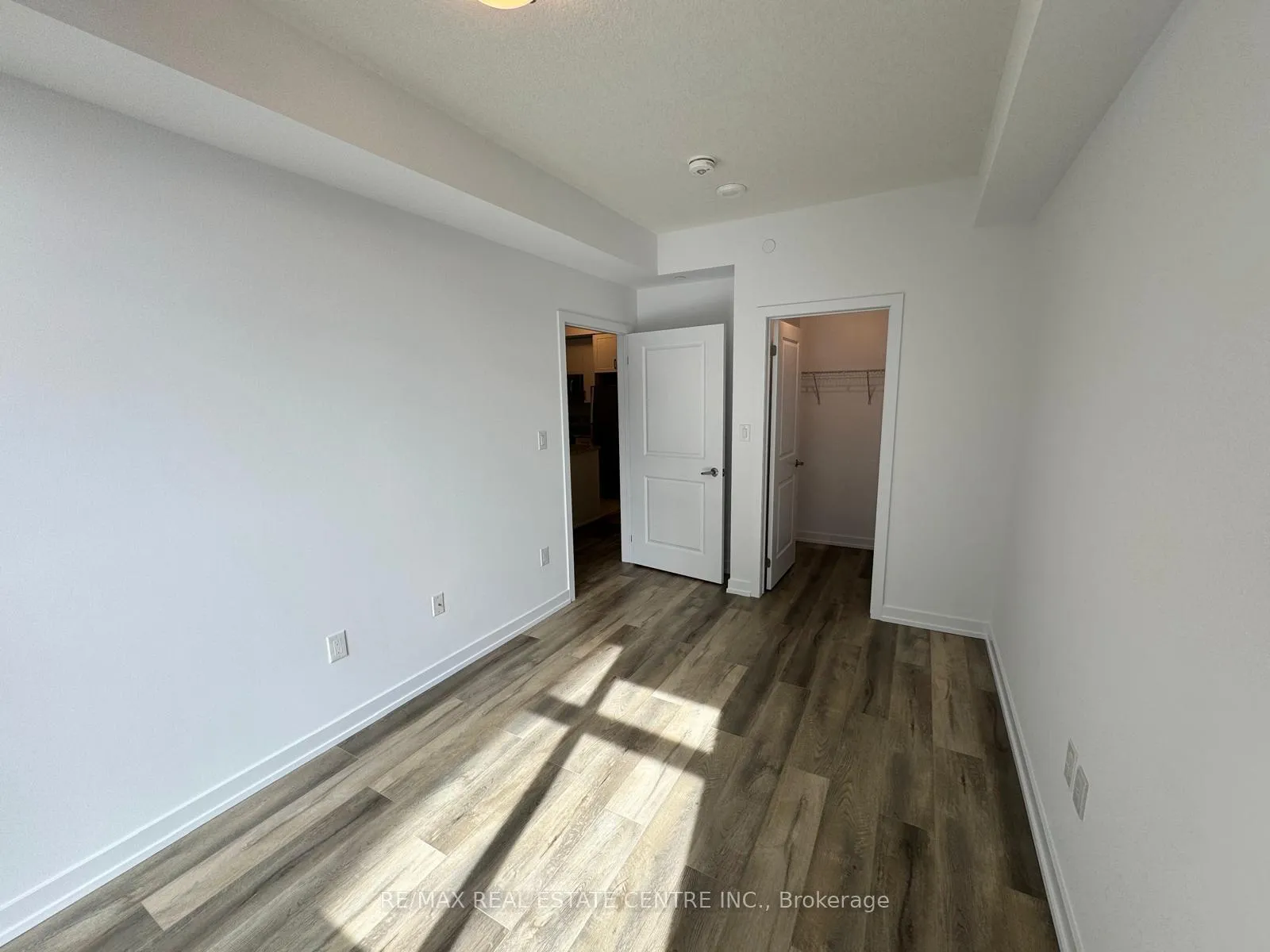 Photo 19 of 470 Dundas Street E, Hamilton, Waterdown — HOMEH