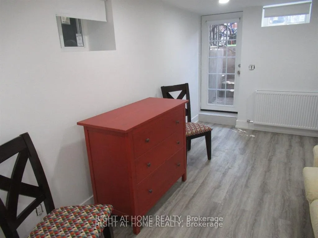 Photo 3 of Unit Lower, 272 Roxton Road, Toronto, Palmerston-Little Italy — HOMEH