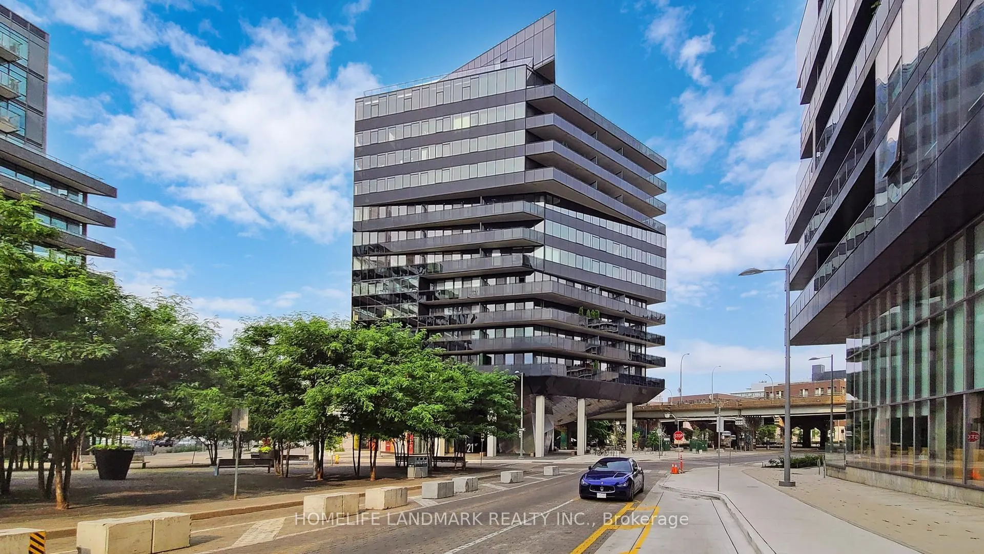 Photo 2 of Unit 301, 21 Lawren Harris Square, Toronto, Waterfront Communities — HOMEH