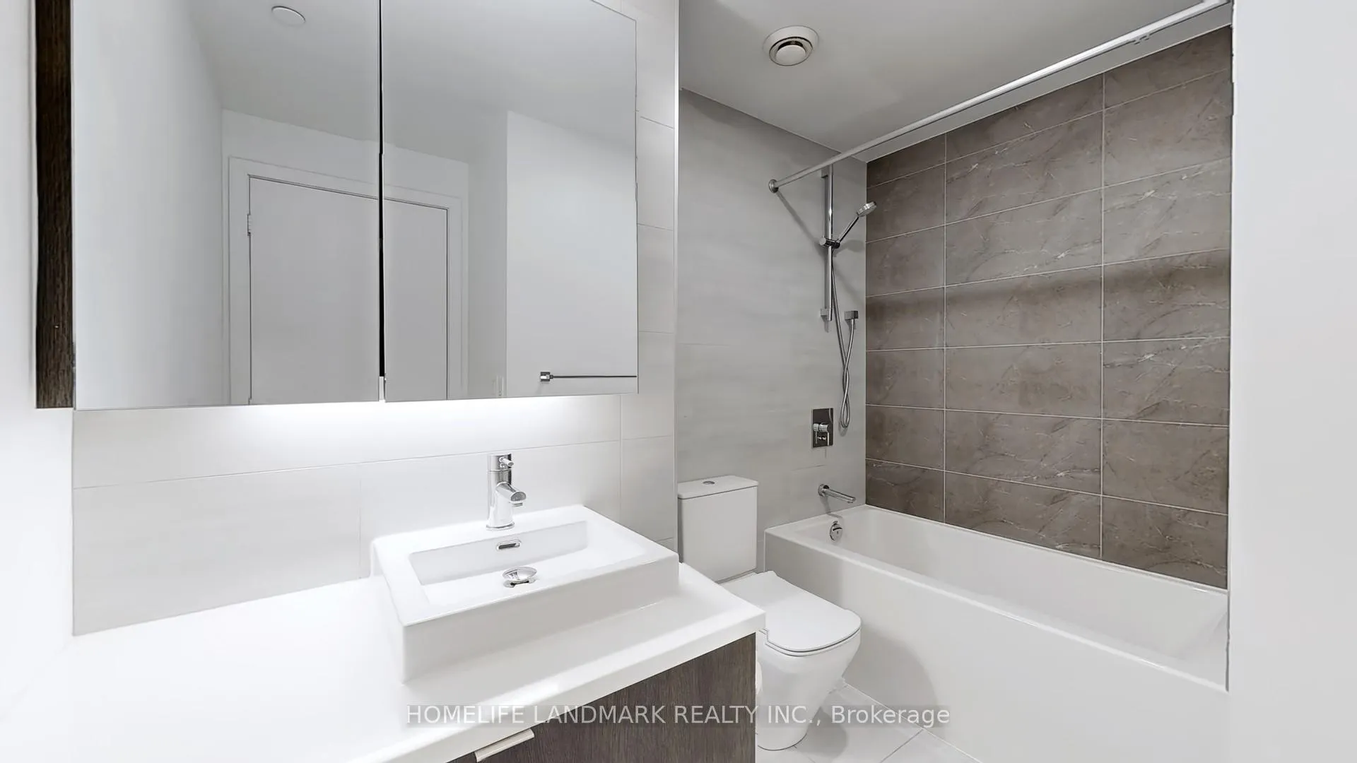 Photo 27 of Unit 301, 21 Lawren Harris Square, Toronto, Waterfront Communities — HOMEH