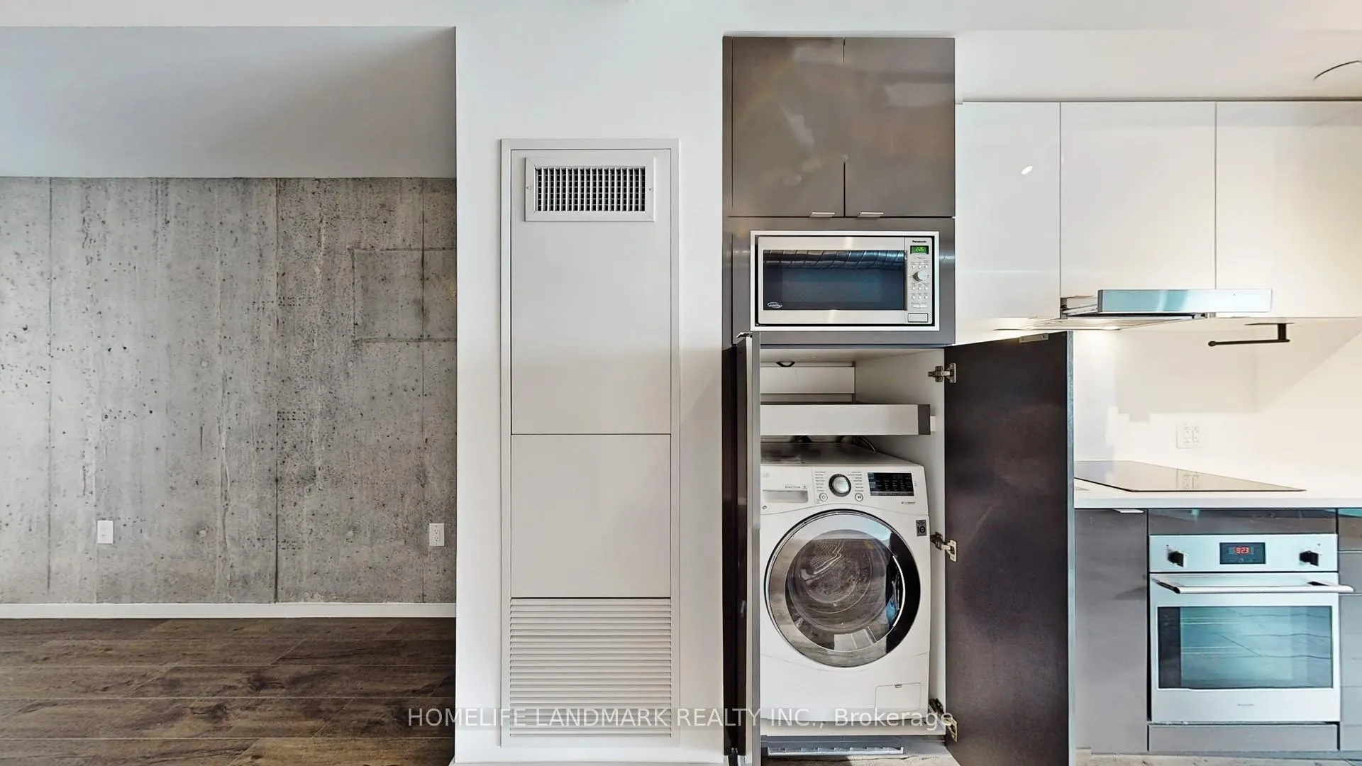 Photo 28 of Unit 301, 21 Lawren Harris Square, Toronto, Waterfront Communities — HOMEH
