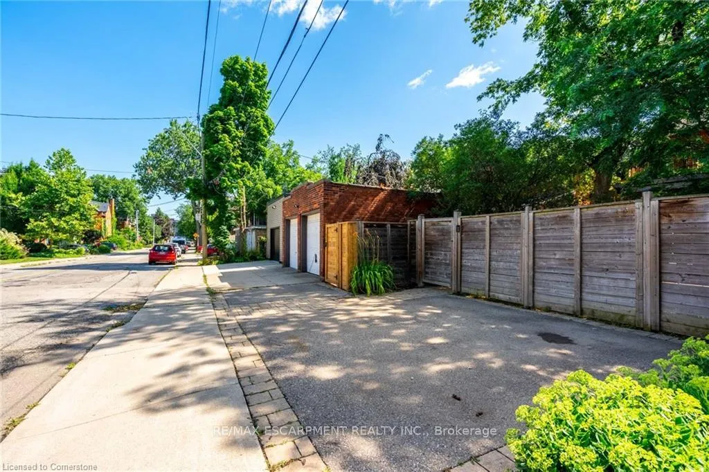 Photo 37 of 24 Bruce Street, Hamilton, Durand — HOMEH