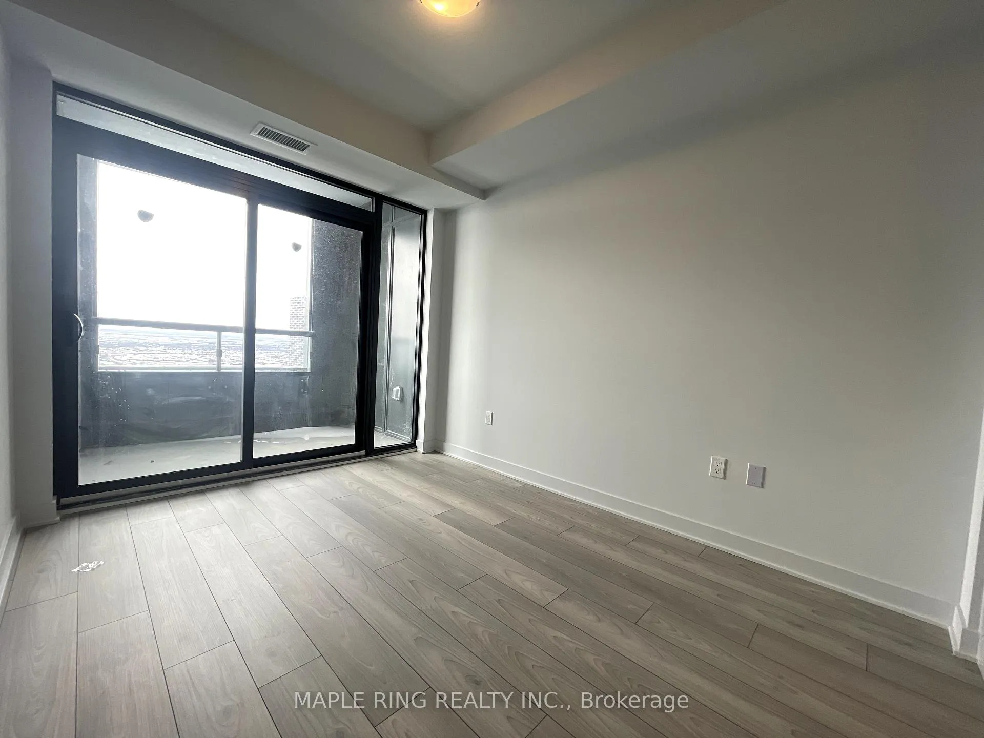 Photo 5 of Unit 3907, 2920 Highway 7 Road, Vaughan, Concord — HOMEH