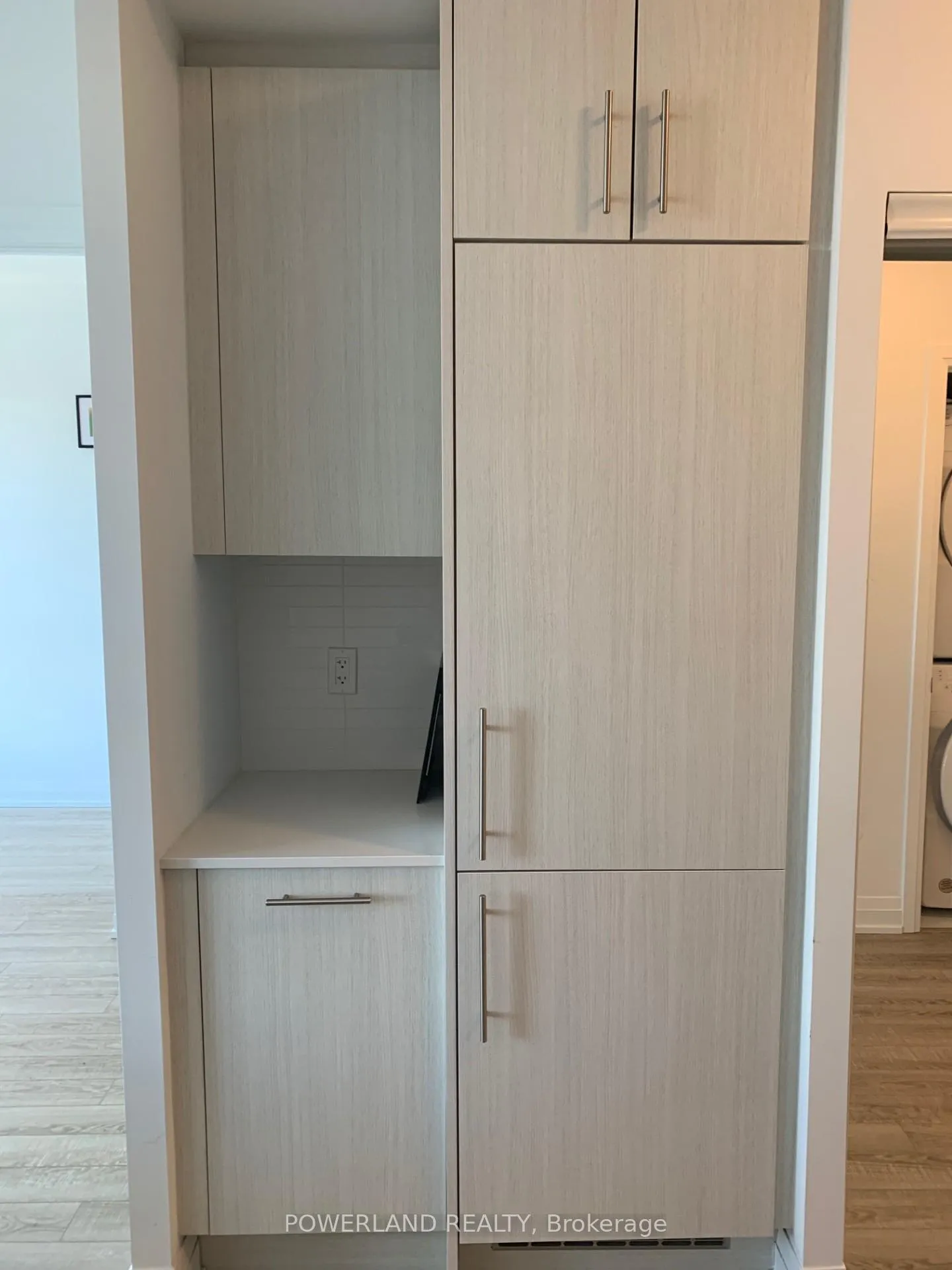 Photo 6 of Unit 906, 286 Main Street, Toronto, East End-Danforth — HOMEH