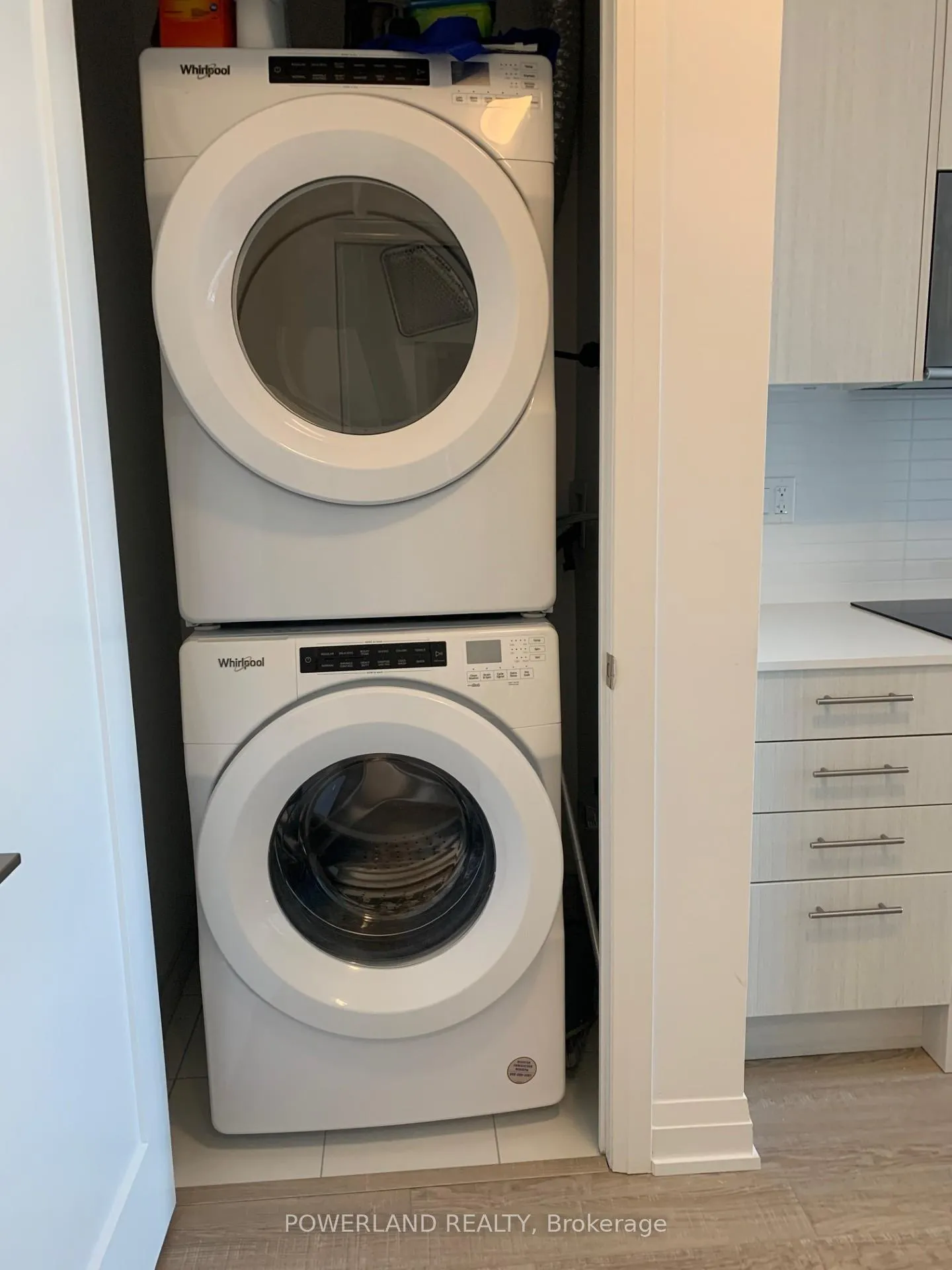 Photo 11 of Unit 906, 286 Main Street, Toronto, East End-Danforth — HOMEH