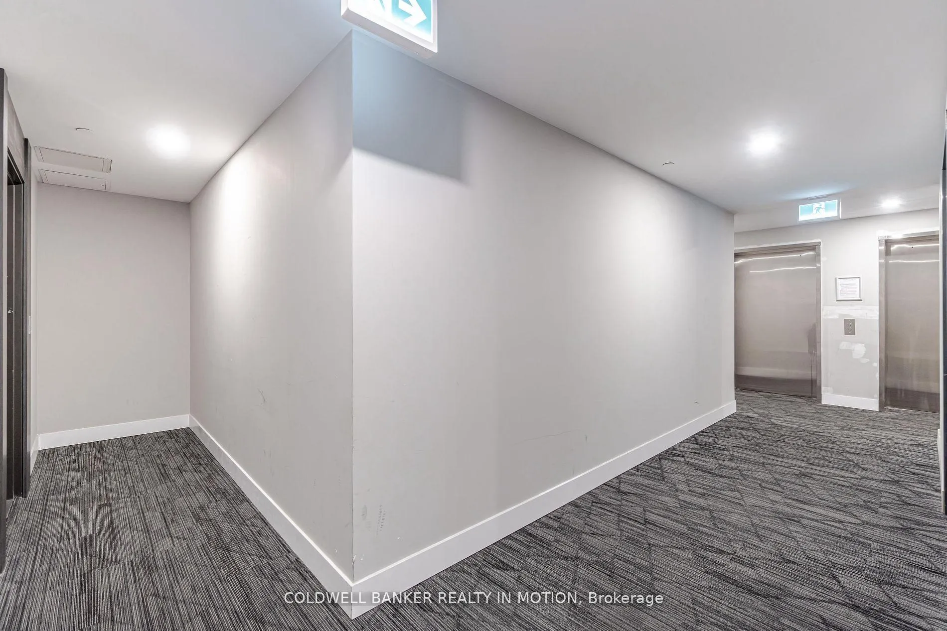 Photo 4 of Unit 303, 15 Queen Street S, Hamilton, Central — HOMEH