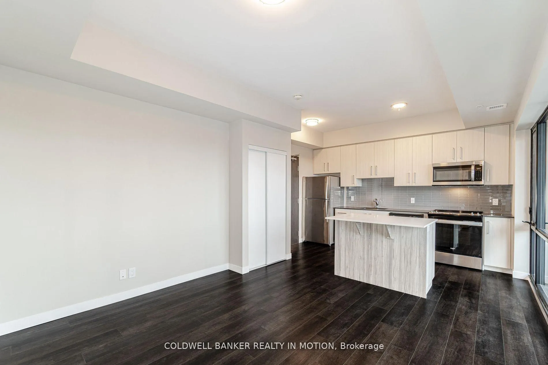 Photo 12 of Unit 303, 15 Queen Street S, Hamilton, Central — HOMEH