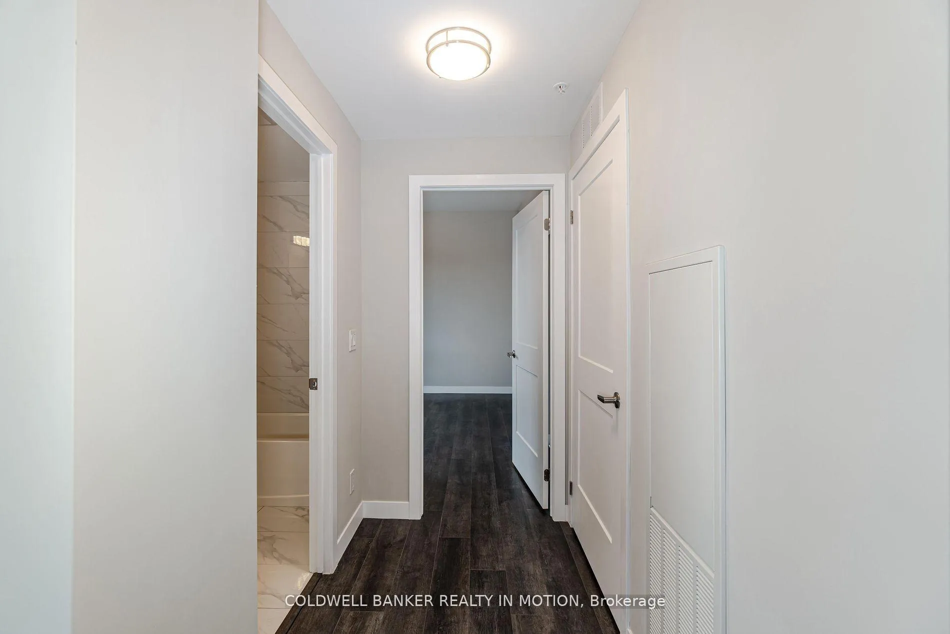 Photo 16 of Unit 303, 15 Queen Street S, Hamilton, Central — HOMEH