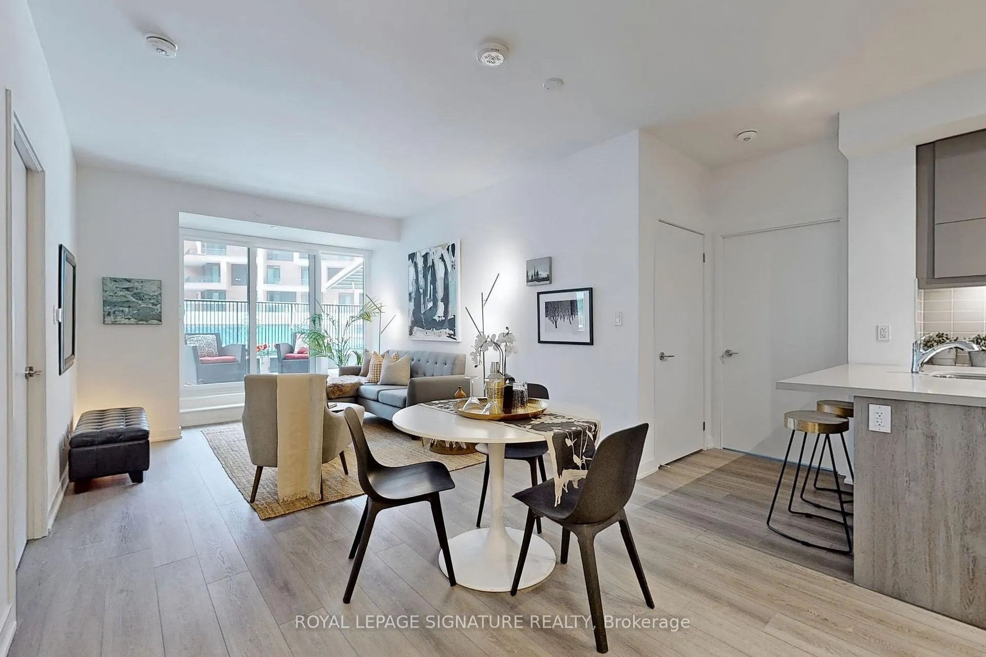 Photo 7 of Unit 303C, 38 Simcoe Promenade Street, Markham, Unionville — HOMEH