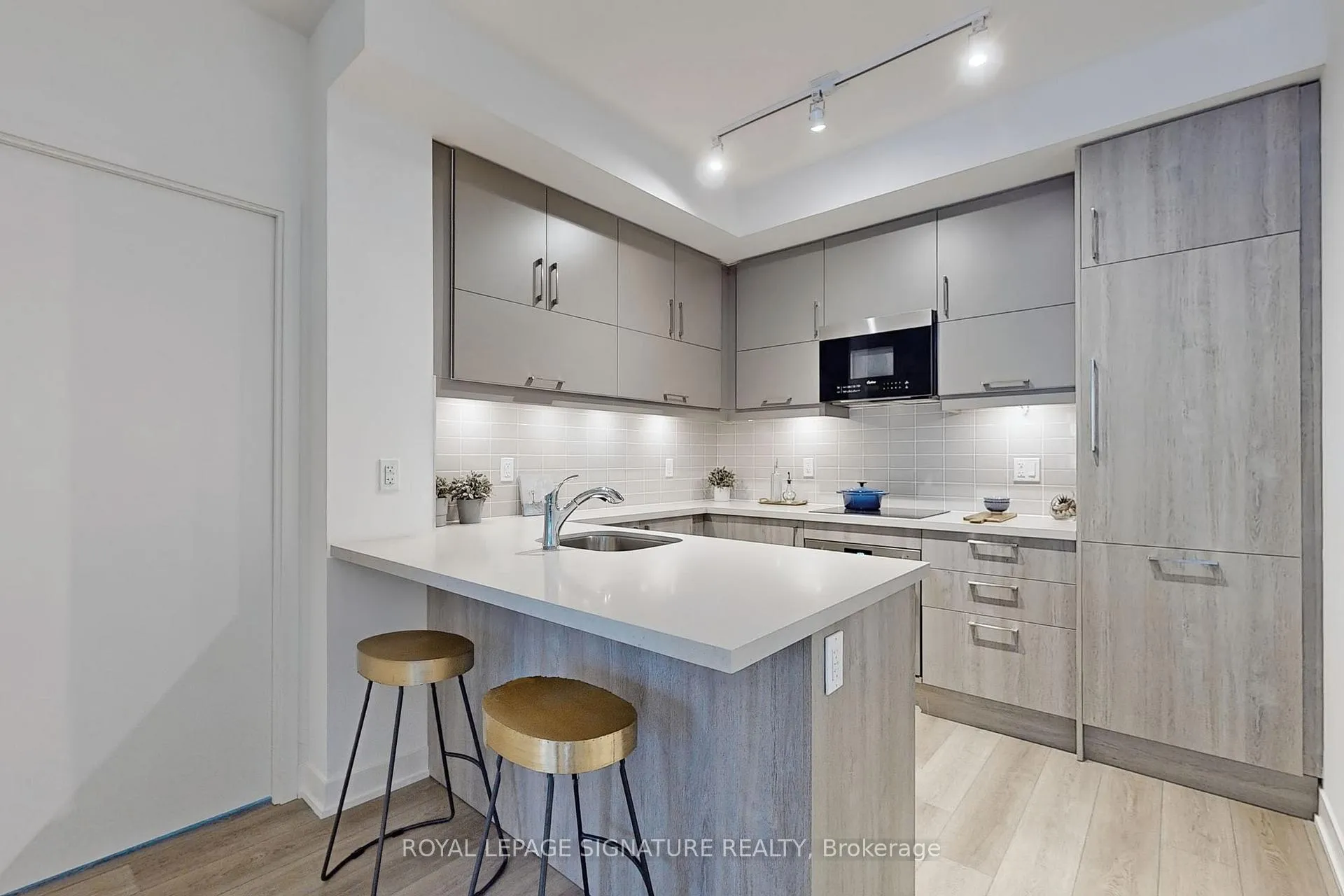Photo 9 of Unit 303C, 38 Simcoe Promenade Street, Markham, Unionville — HOMEH