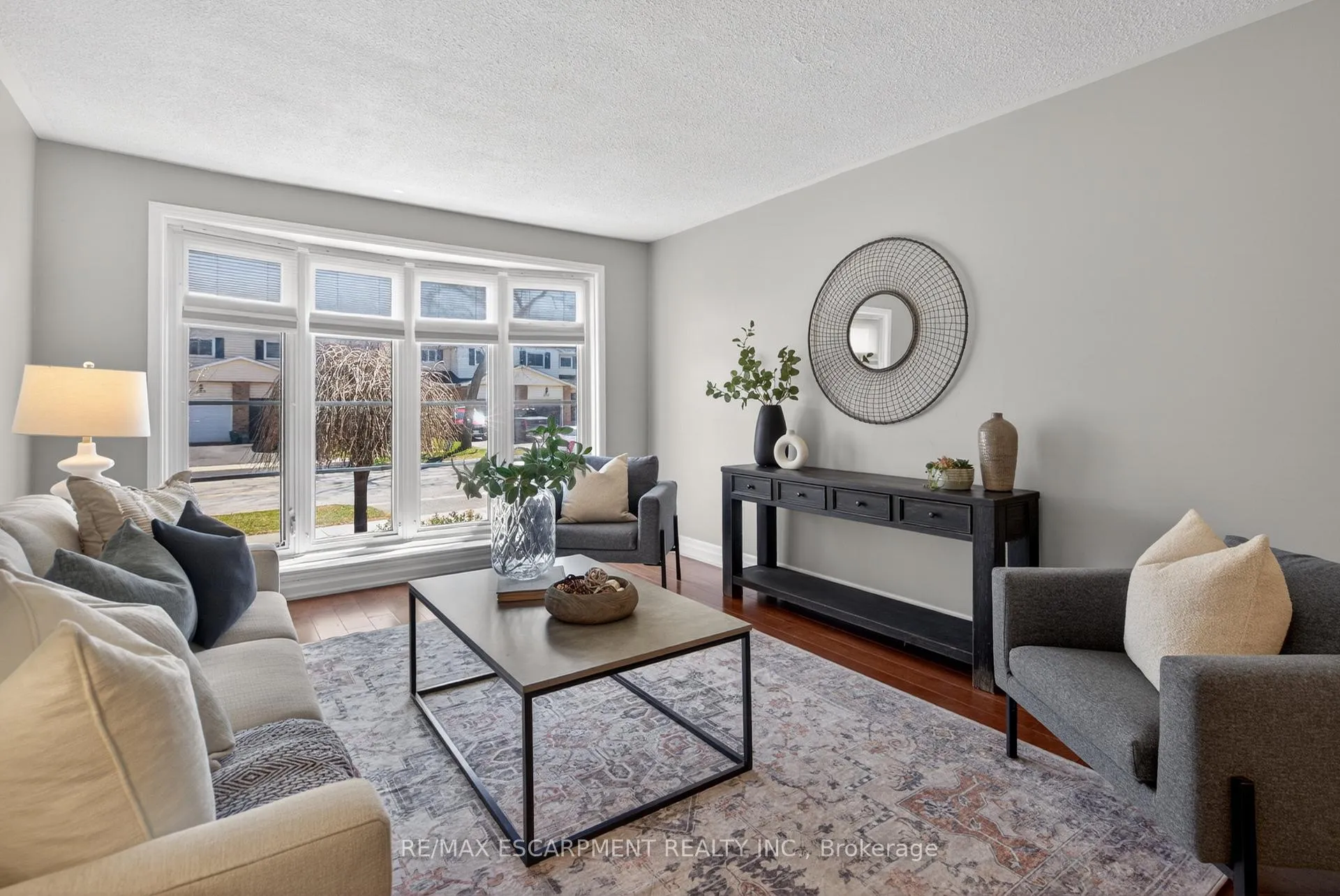 Photo 3 of 2348 Greenbank Trail, Burlington, Brant Hills — HOMEH