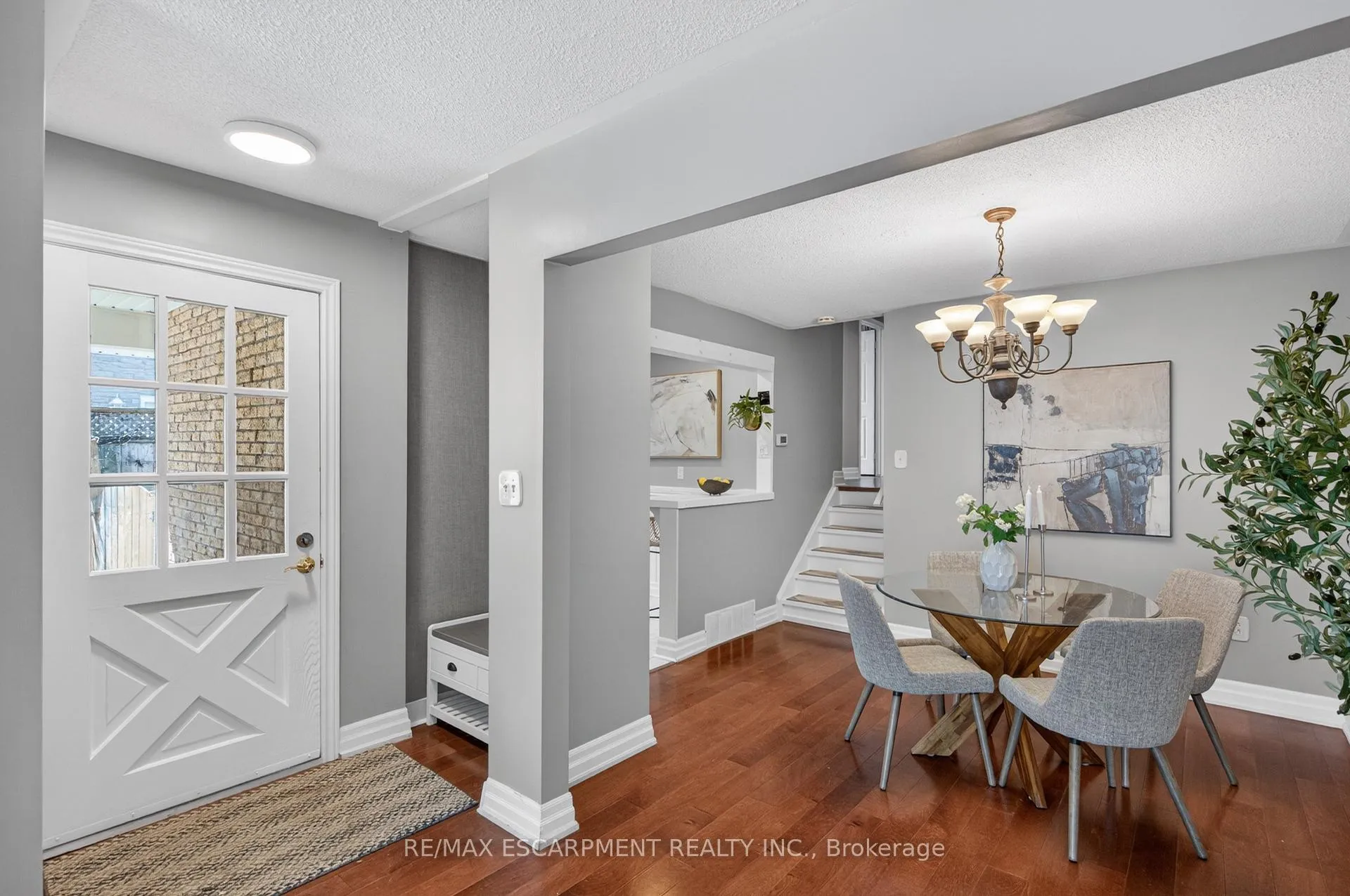 Photo 5 of 2348 Greenbank Trail, Burlington, Brant Hills — HOMEH