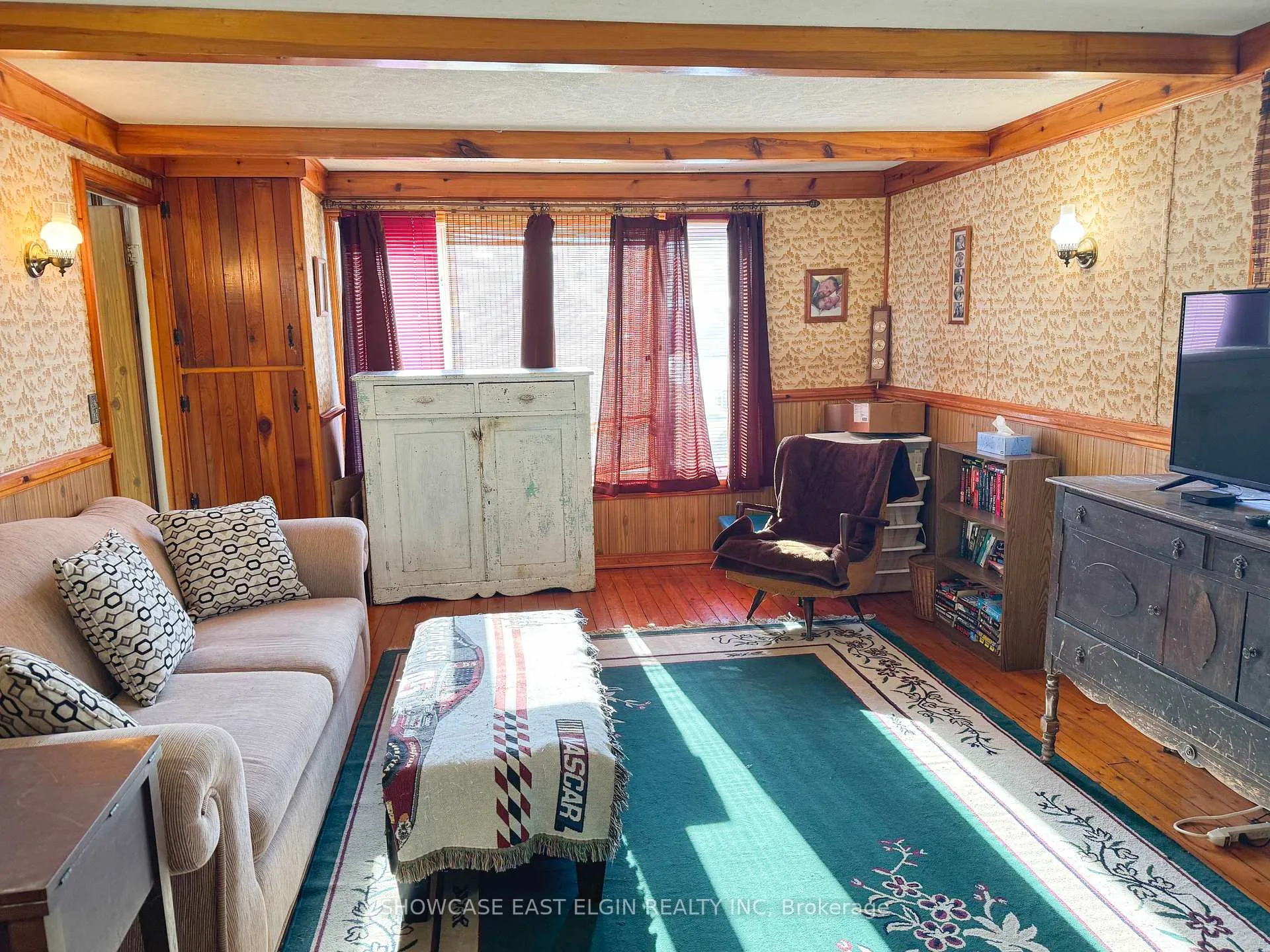 Photo 7 of 32 Edison Drive, Bayham, Vienna — HOMEH
