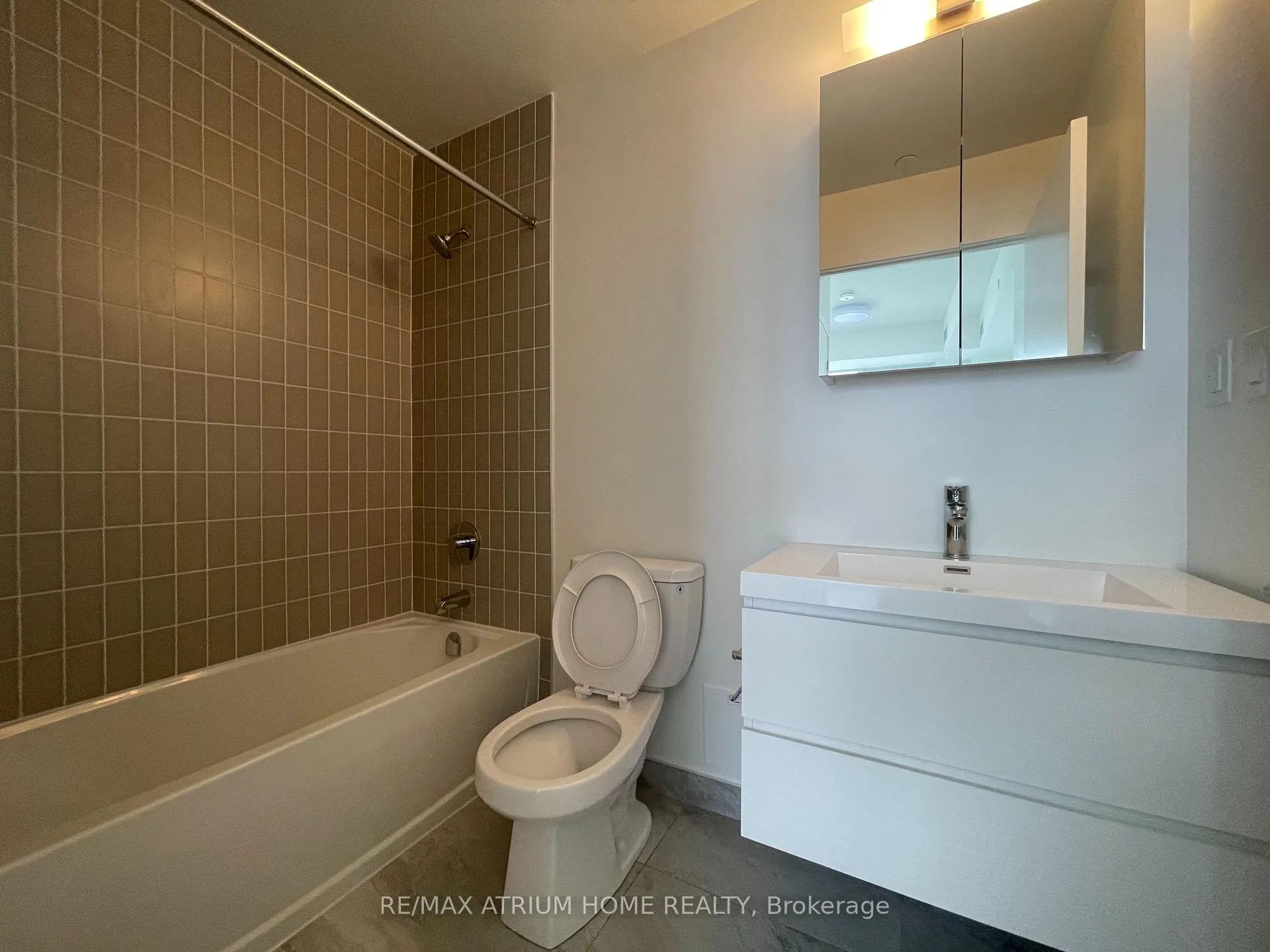 Photo 8 of Unit 511, 38 Andre De Grasse Street, Markham, Unionville — HOMEH