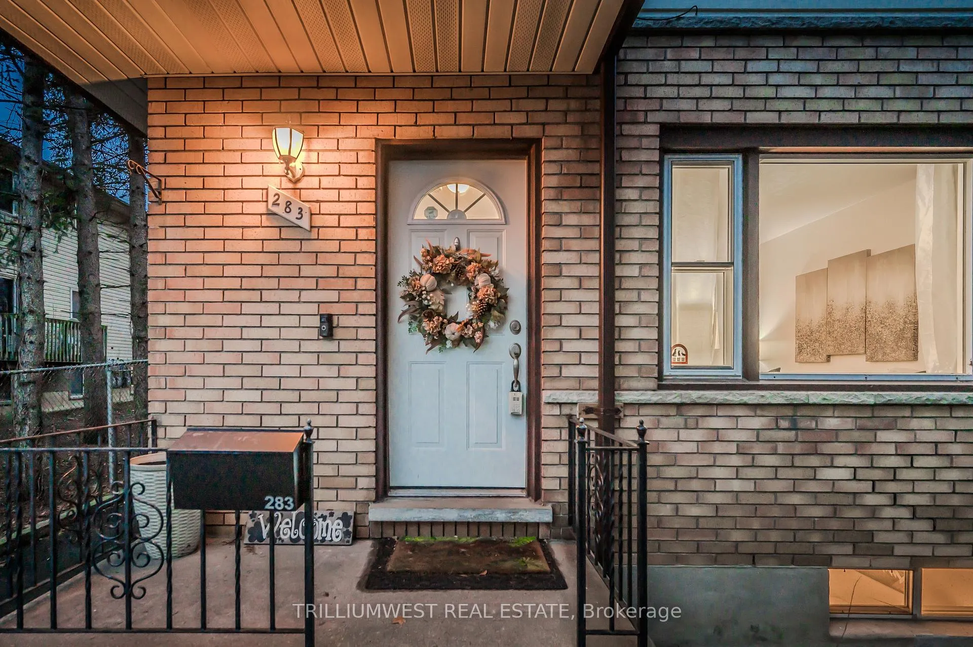 Photo 4 of 283 Spadina Road E, Kitchener — HOMEH
