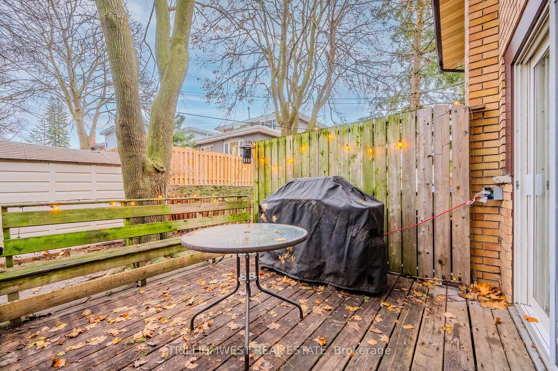 Photo 26 of 283 Spadina Road E, Kitchener — HOMEH