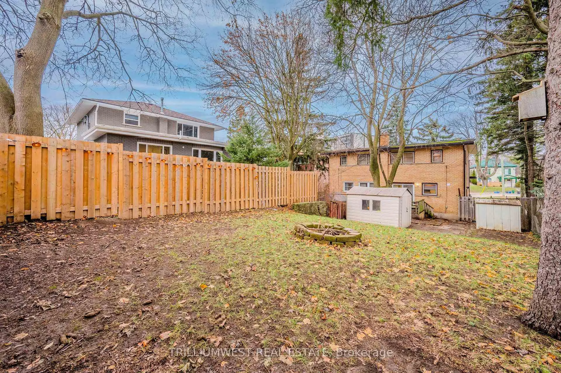 Photo 36 of 283 Spadina Road E, Kitchener — HOMEH