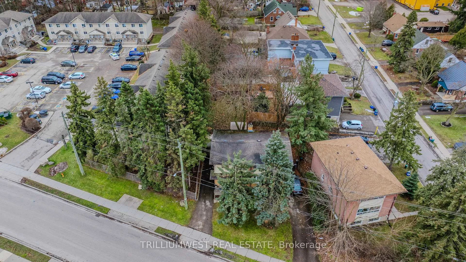 Photo 40 of 283 Spadina Road E, Kitchener — HOMEH