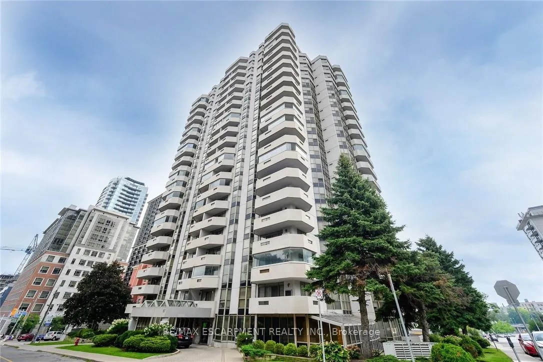 Front of Unit 1801, 67 Caroline Street S