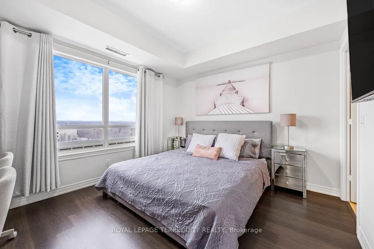 Photo 9 of Unit 1015, 9245 Jane Street, Vaughan, Maple — HOMEH