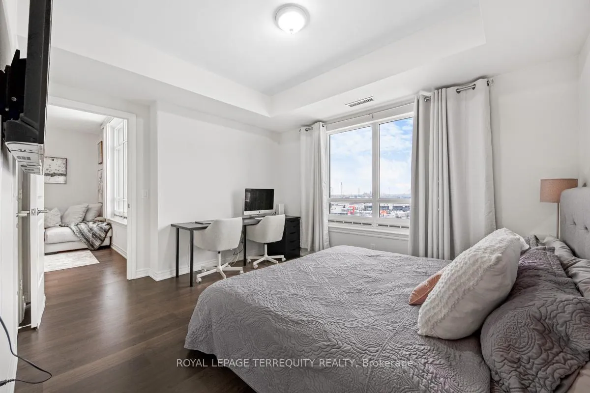 Photo 10 of Unit 1015, 9245 Jane Street, Vaughan, Maple — HOMEH
