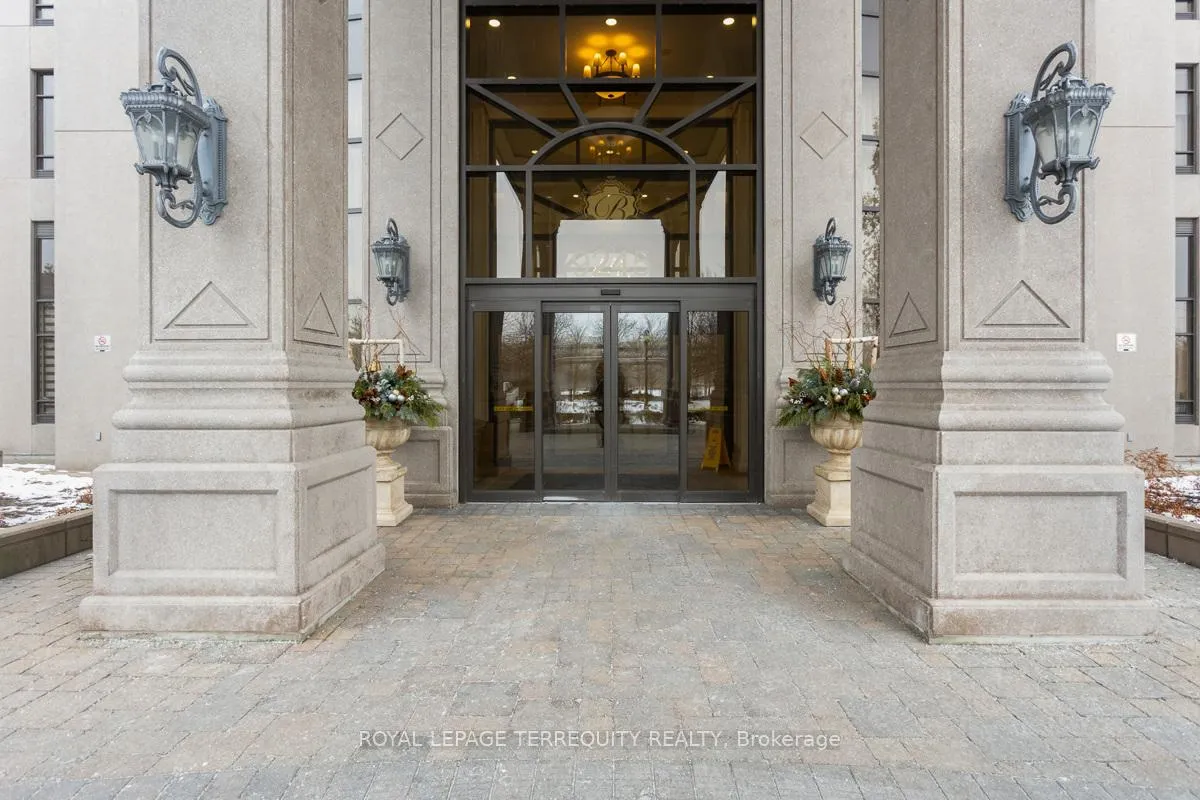 Photo 23 of Unit 1015, 9245 Jane Street, Vaughan, Maple — HOMEH