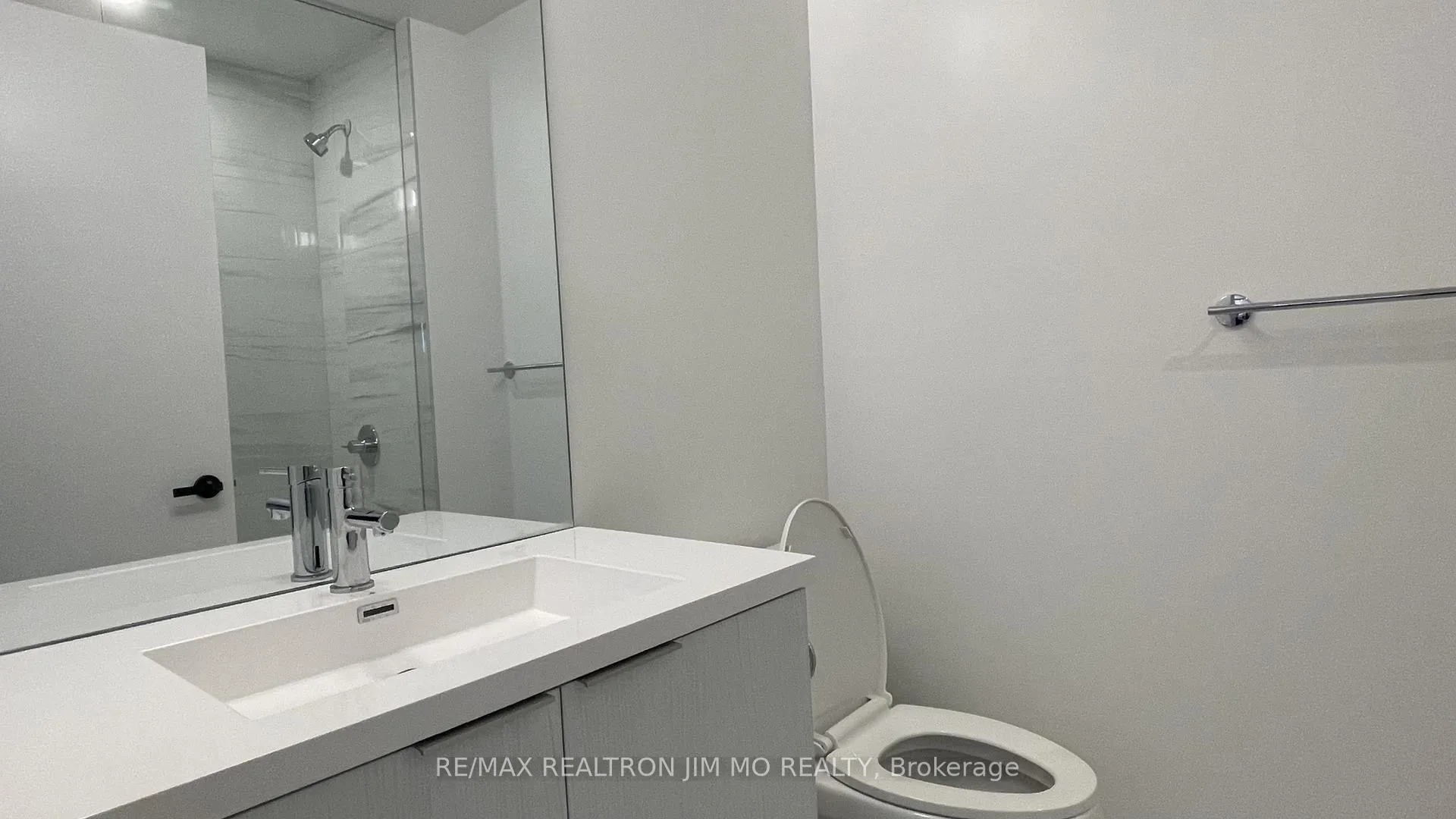 Photo 7 of Unit 2905, 8 Interchange Way, Vaughan, Vaughan Corporate Centre — HOMEH