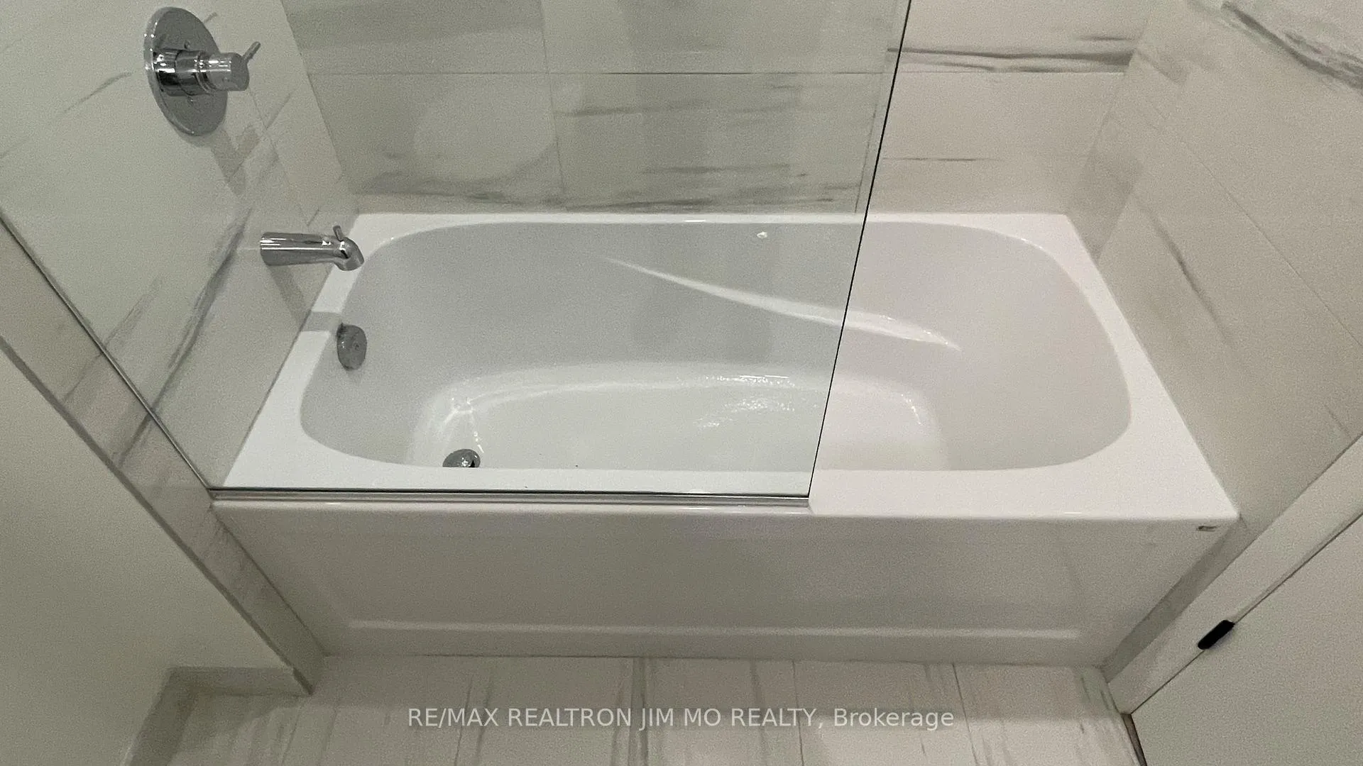 Photo 8 of Unit 2905, 8 Interchange Way, Vaughan, Vaughan Corporate Centre — HOMEH