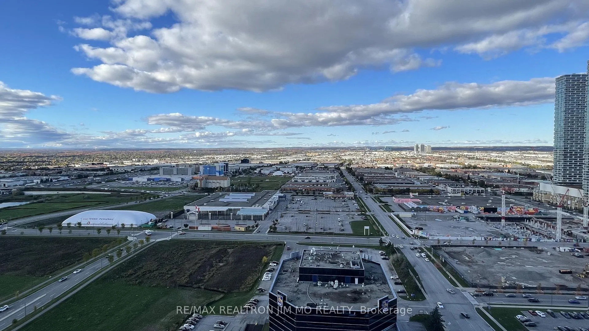 Photo 11 of Unit 2905, 8 Interchange Way, Vaughan, Vaughan Corporate Centre — HOMEH