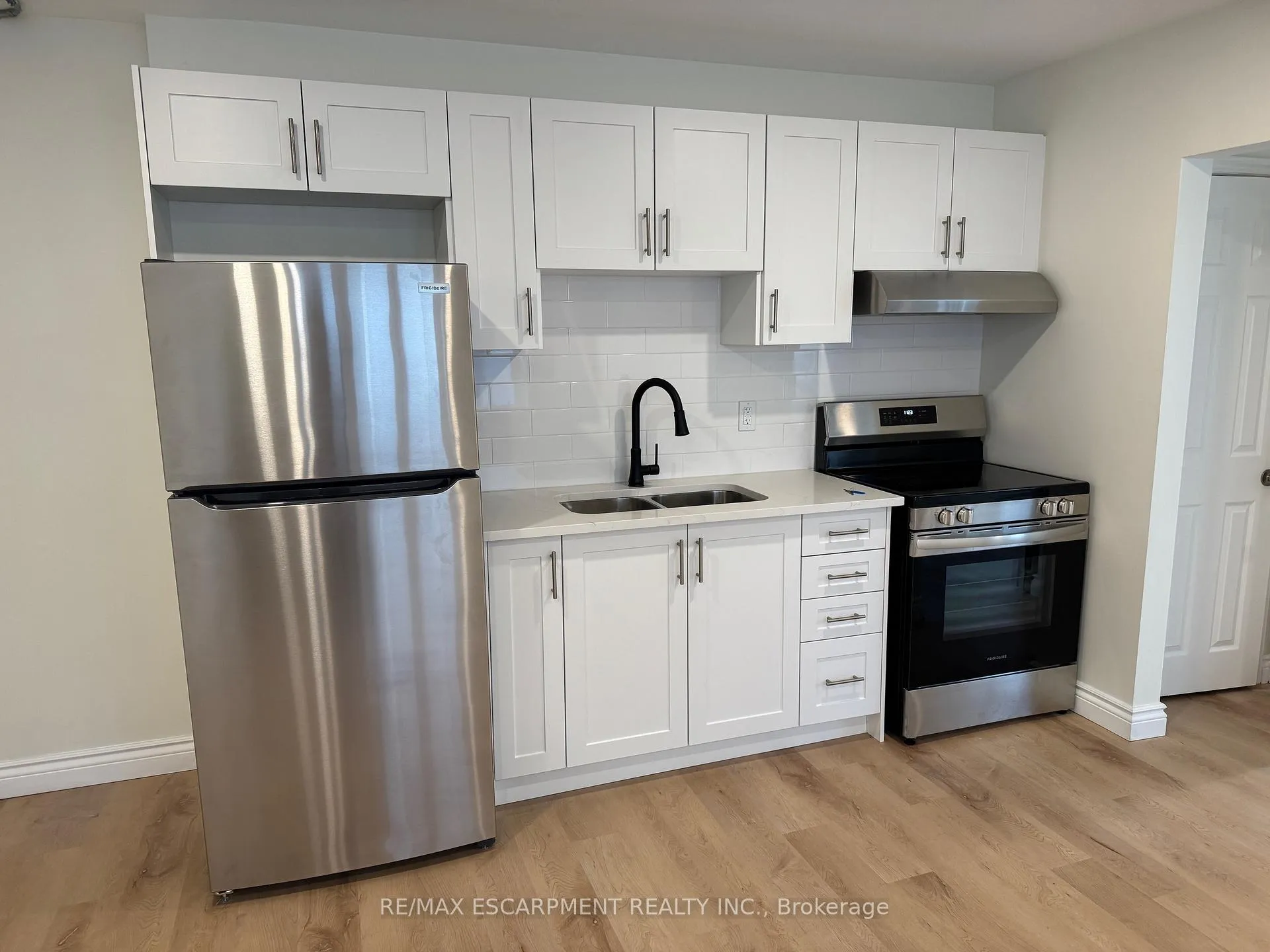 Photo 4 of Unit 15, 1759 King Street, Hamilton, Bartonville — HOMEH