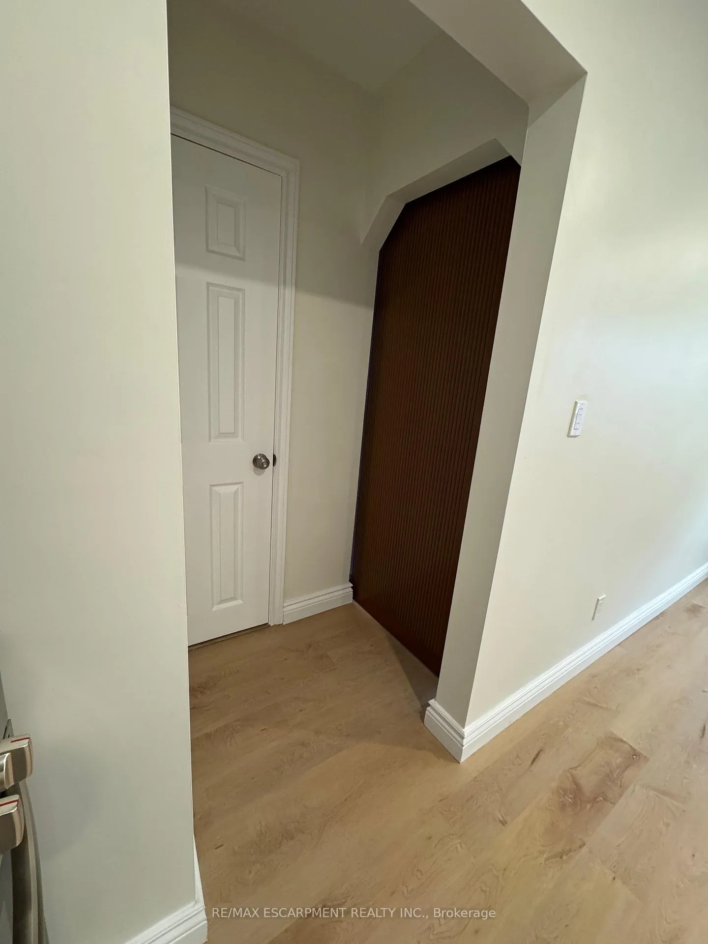 Photo 12 of Unit 15, 1759 King Street, Hamilton, Bartonville — HOMEH