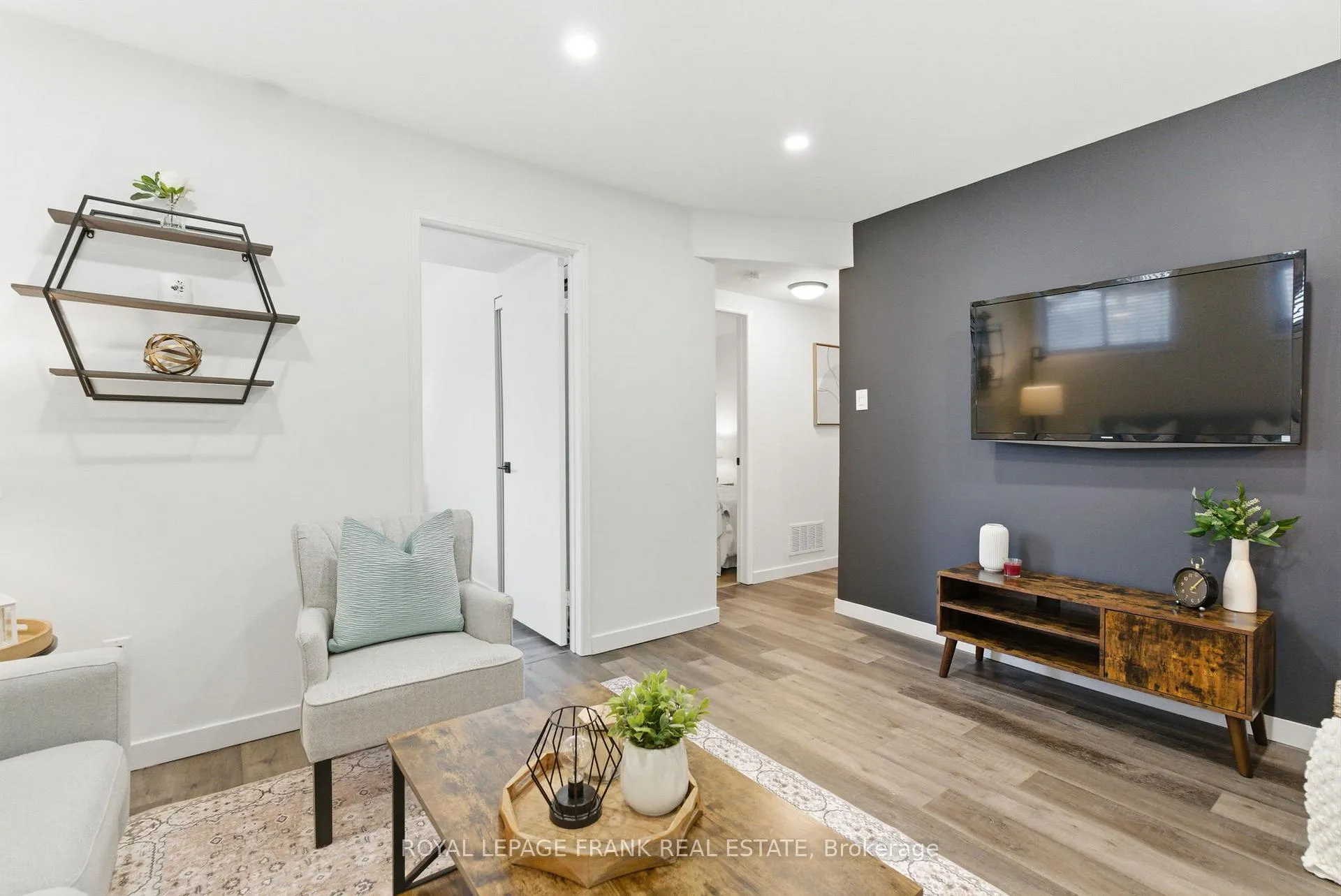 Photo 22 of 158 Trudeau Drive, Clarington, Bowmanville — HOMEH