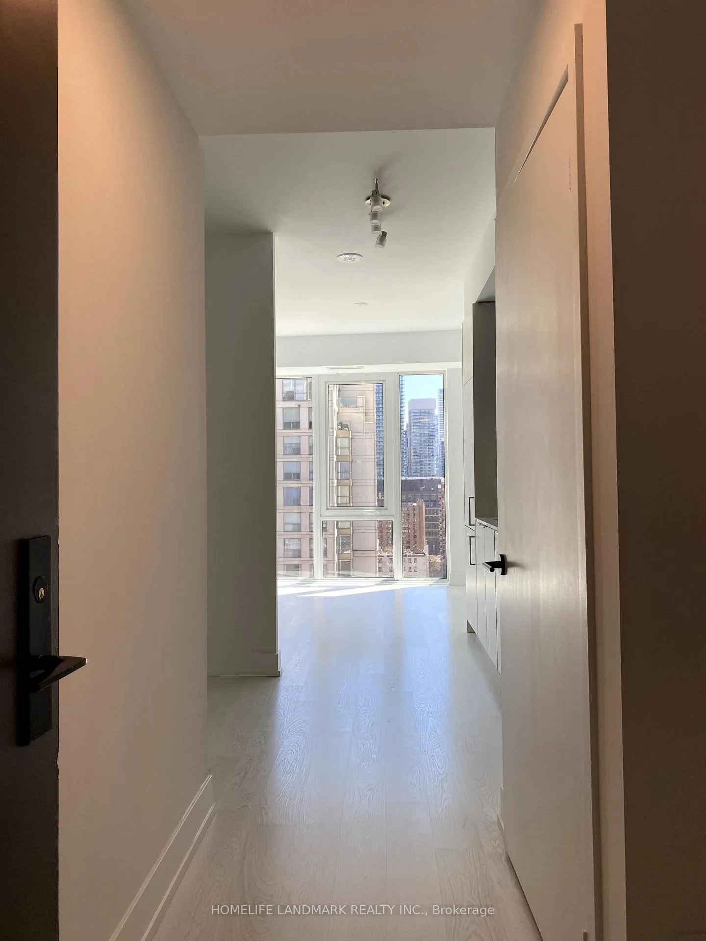 Photo 4 of Unit 1312, 308 Jarvis Street, Toronto, Church-Yonge Corridor — HOMEH