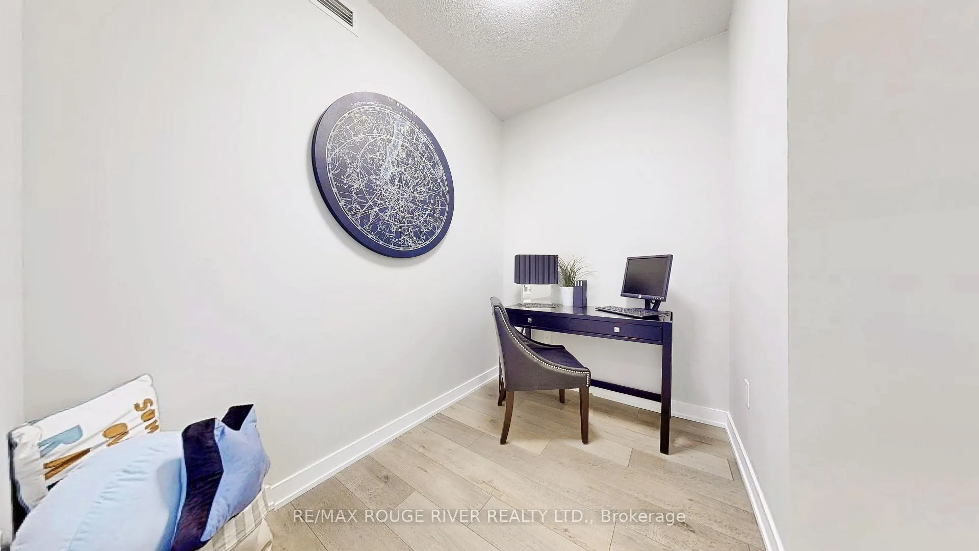 Photo 27 of Unit 807, 38 Honeycrisp Crescent, Vaughan, Vaughan Corporate Centre — HOMEH