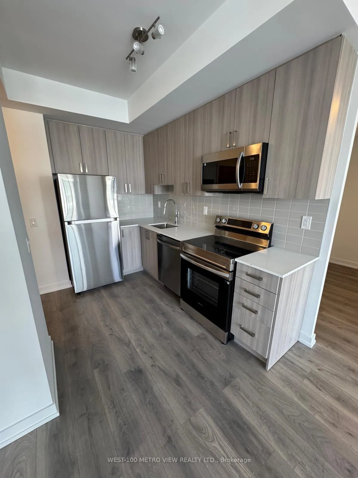 Photo 3 of Unit 2805, 1435 Celebration Drive, Pickering, Bay Ridges — HOMEH