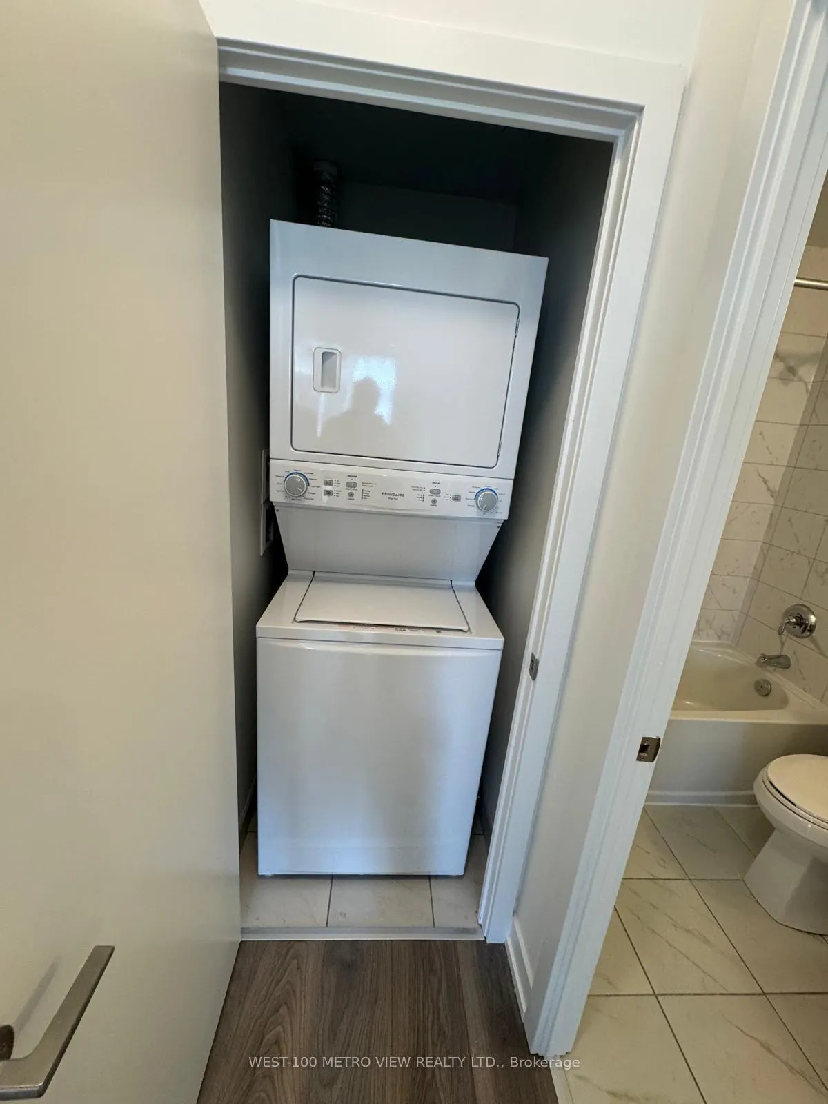 Photo 7 of Unit 2805, 1435 Celebration Drive, Pickering, Bay Ridges — HOMEH