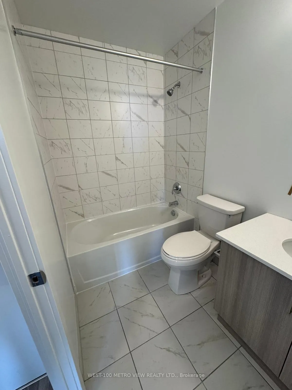Photo 8 of Unit 2805, 1435 Celebration Drive, Pickering, Bay Ridges — HOMEH