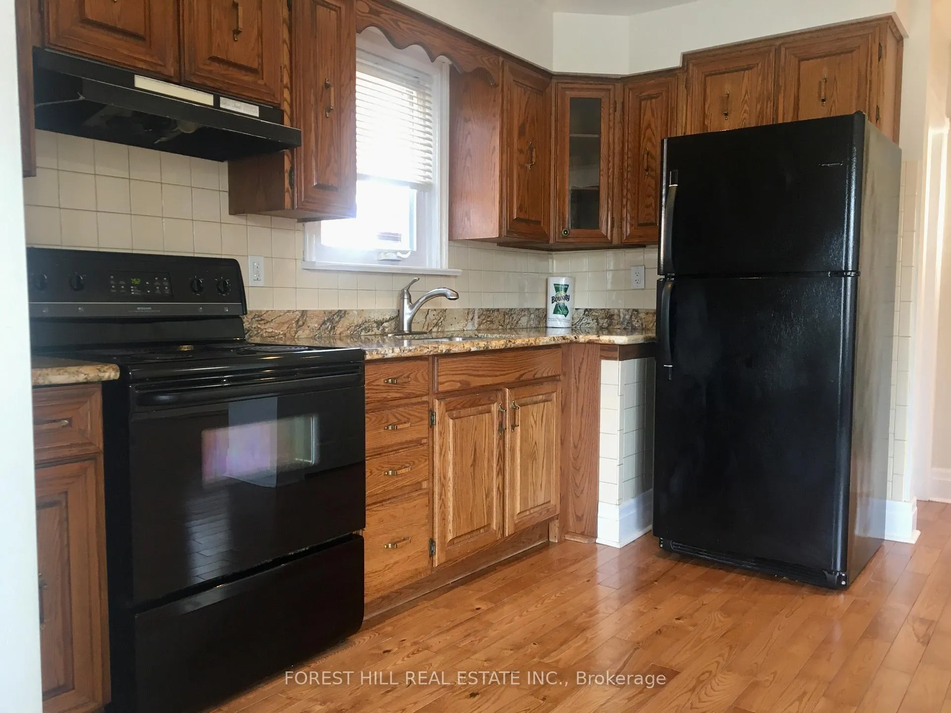 Photo 3 of 2791 St Clair Avenue E, Toronto, O'Connor-Parkview — HOMEH
